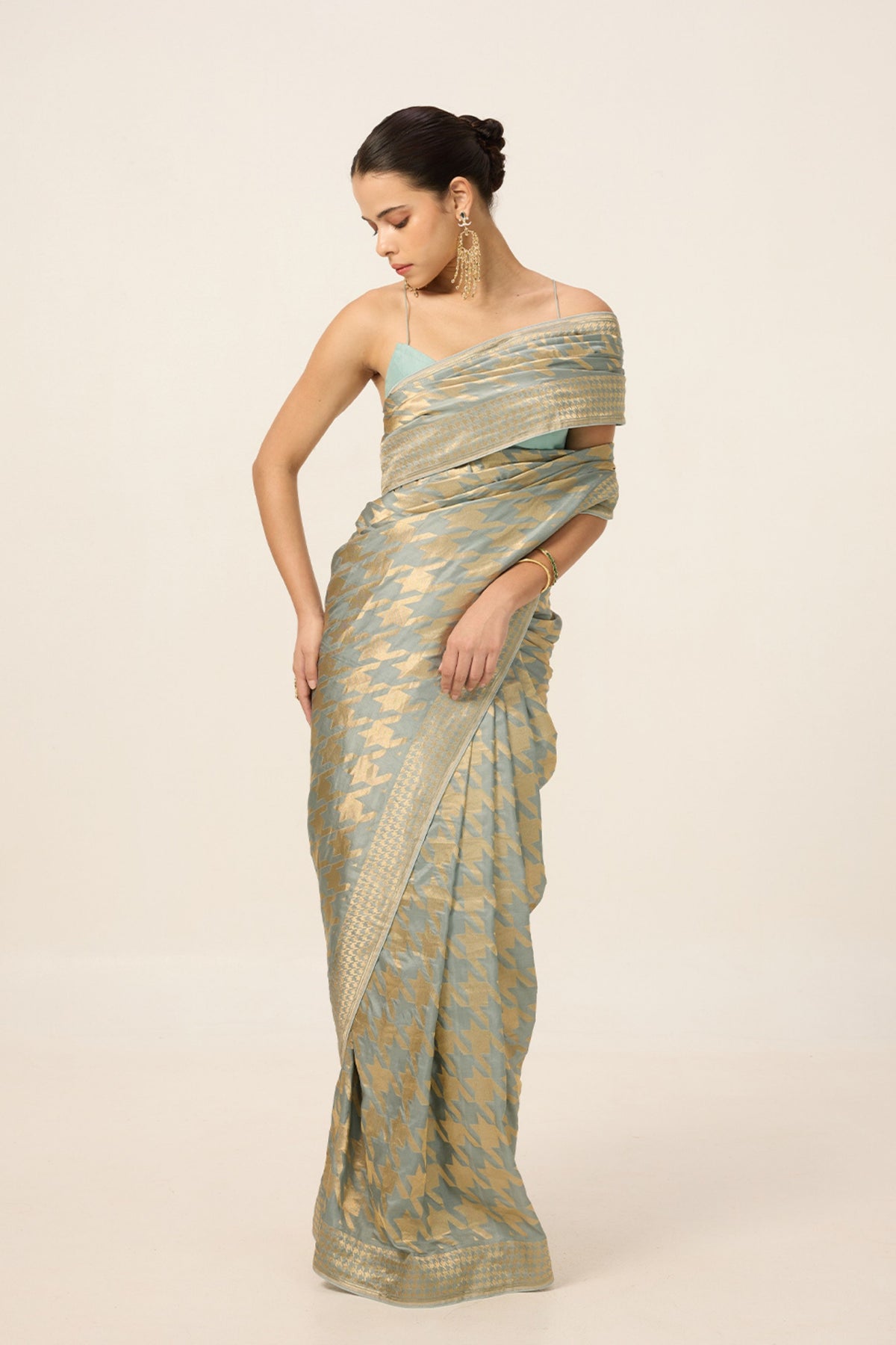 Ash Grey Gerum Saree