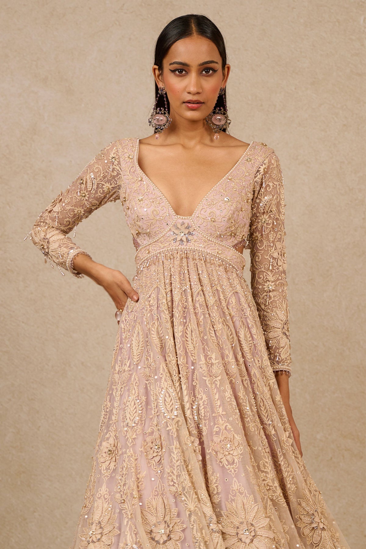 Lilac Boat-necked Gown
