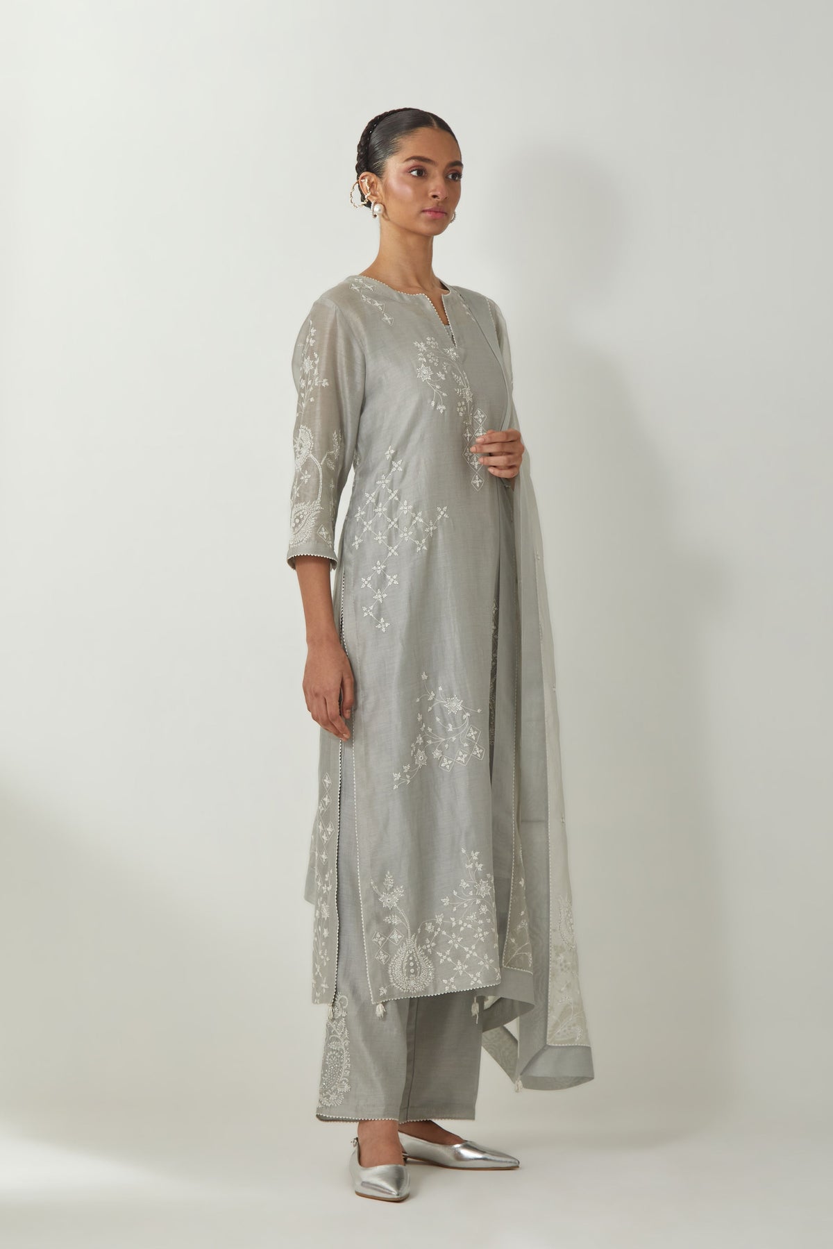 Grey Straight Embroidery Kurta