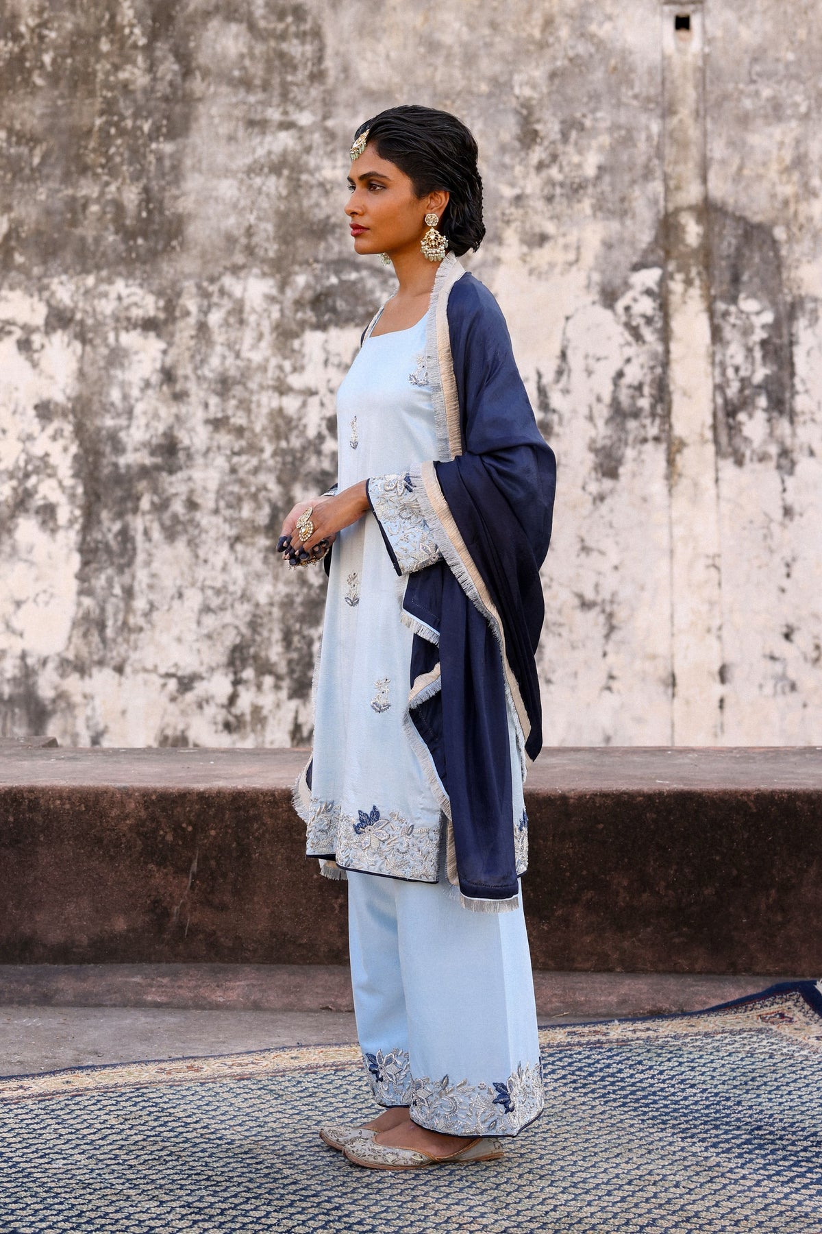 Aasman Kurta Set
