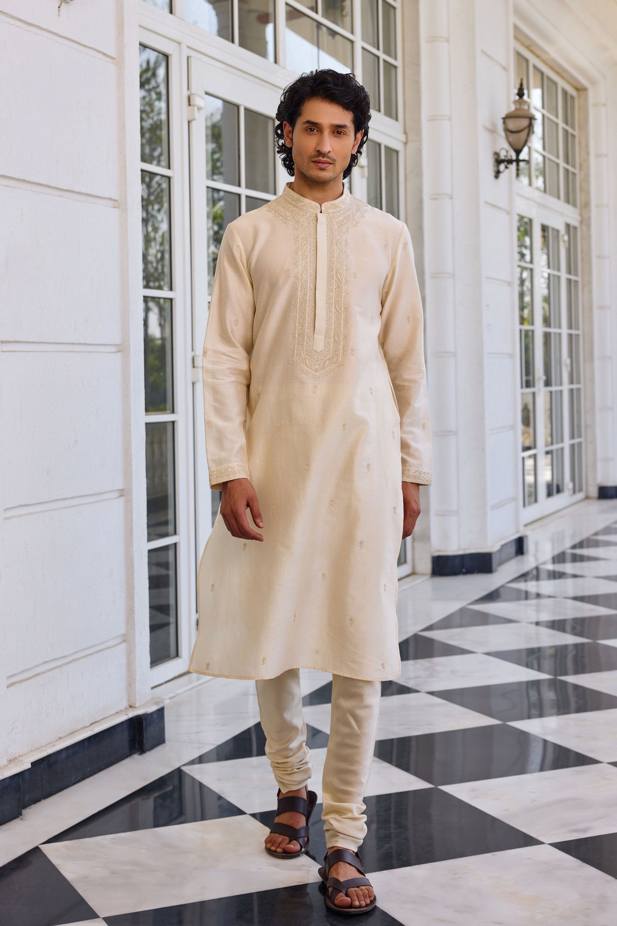 Ayaaz Embroidered Kurta Set