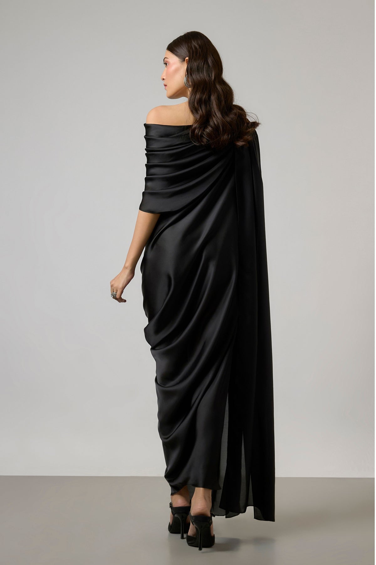 Nadya Gown Set