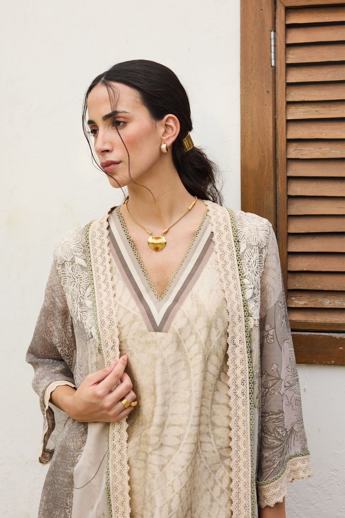 Ira Printed Embroidery Cape Set