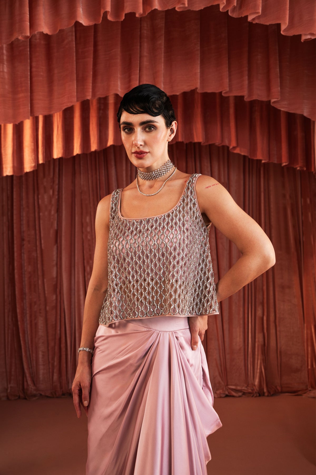 Bluse Rose Draped Skirt Set