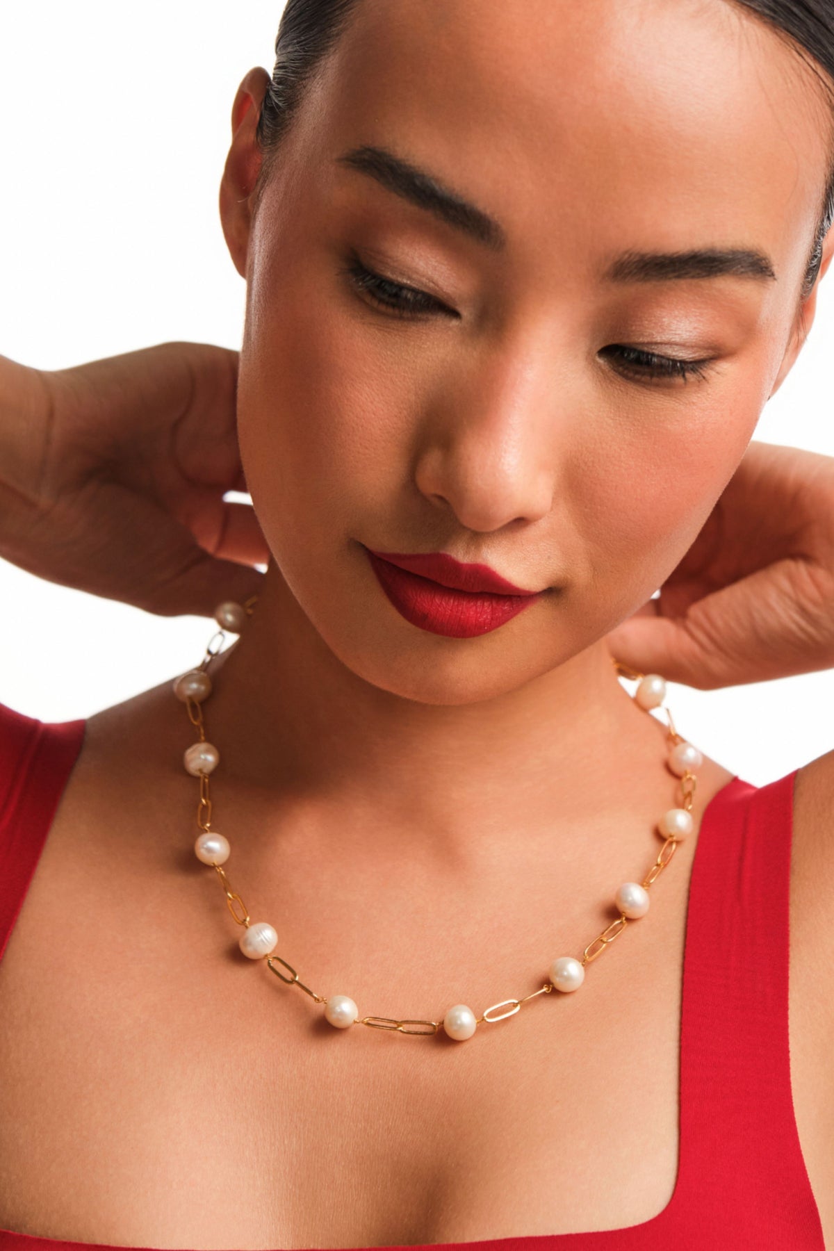 Dainty Linked Pearl Chain