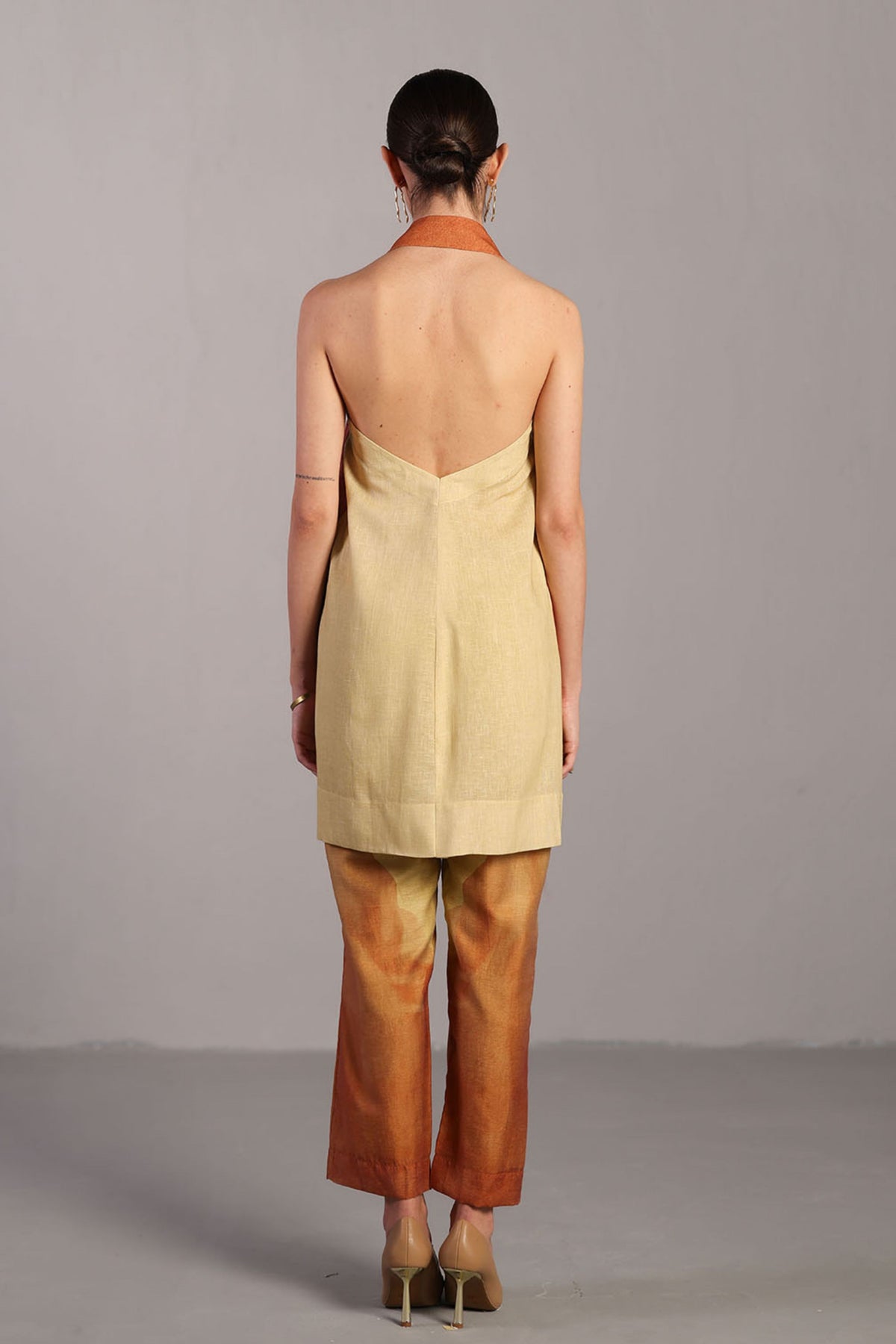 Diffuse Wine and Cream Top