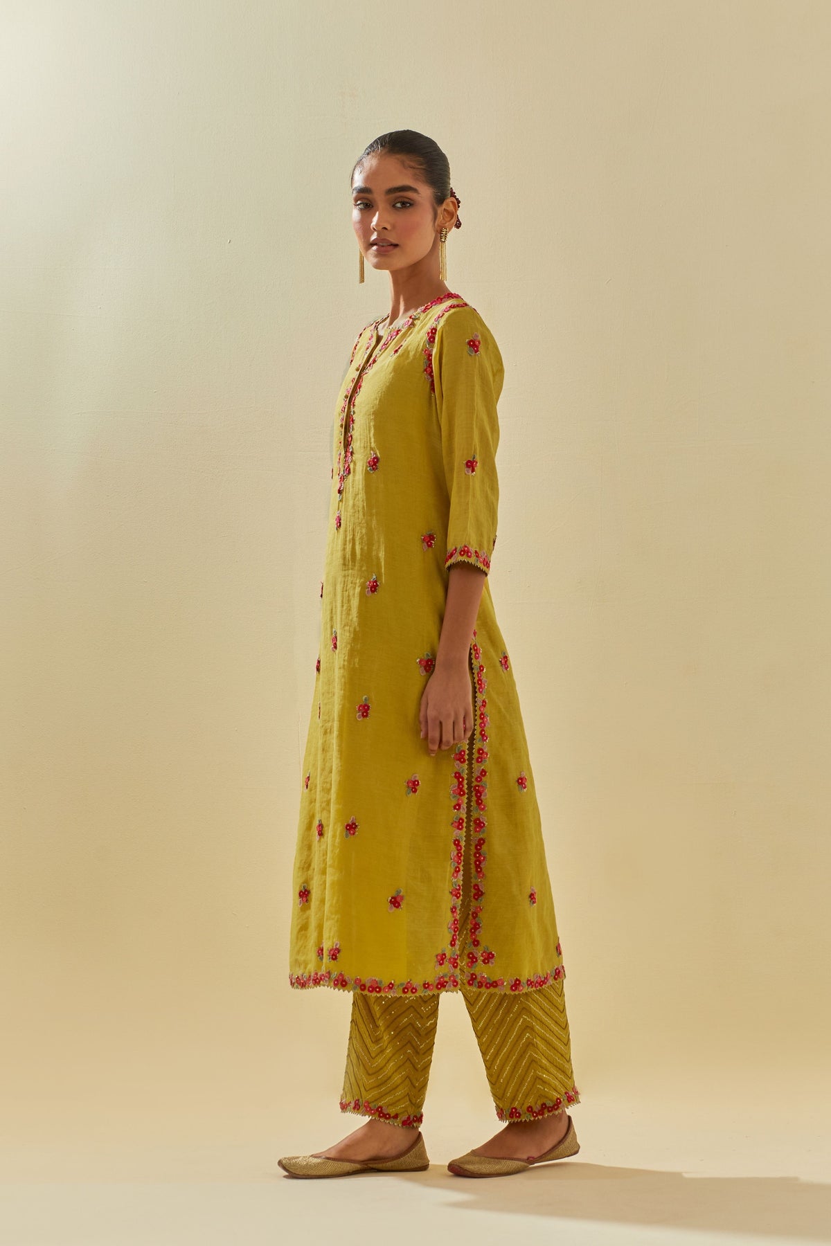 Yellow Staraight Kurta Set