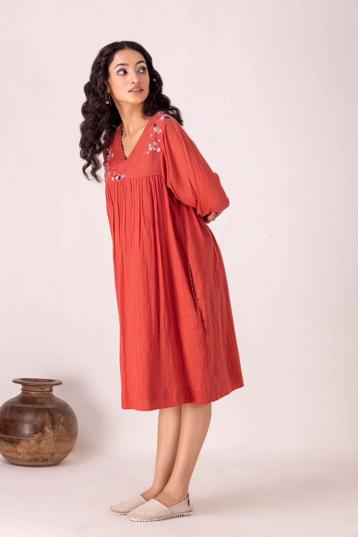 Mritsna Red Dress