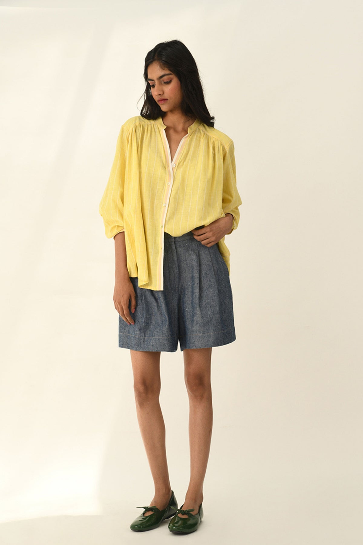 Sabinii Band Collared Smocking Shirt