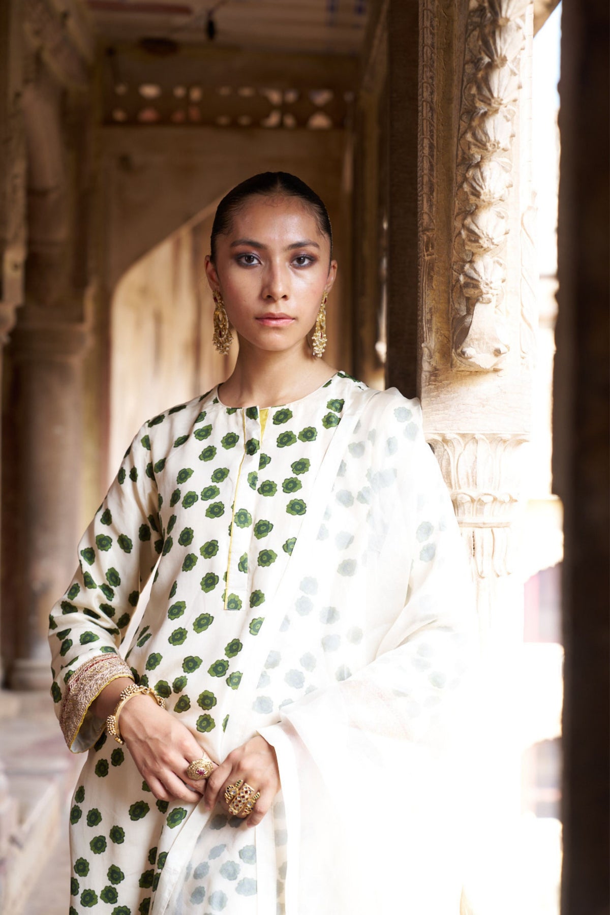 Ivory Leher Straight Kurta Set