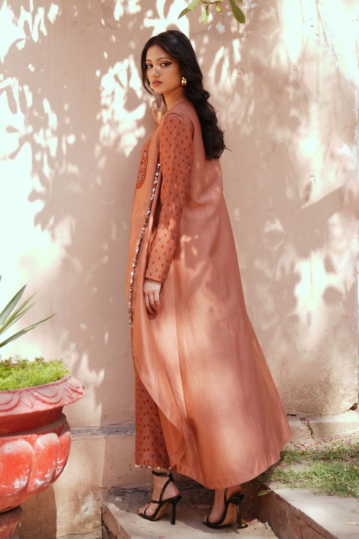 Mocha Chanderi Embroidred Kurta Set