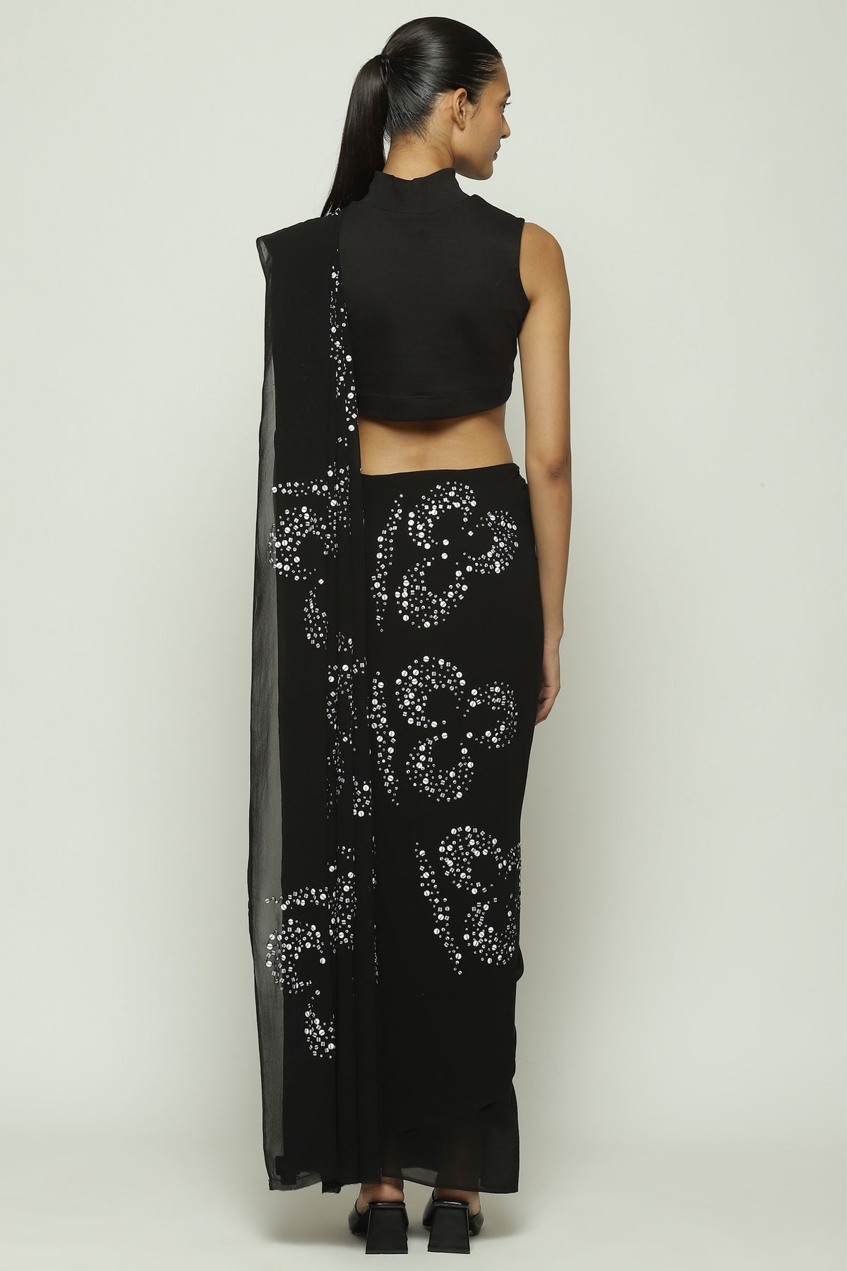 Embroidered Ottoman Moon Saree