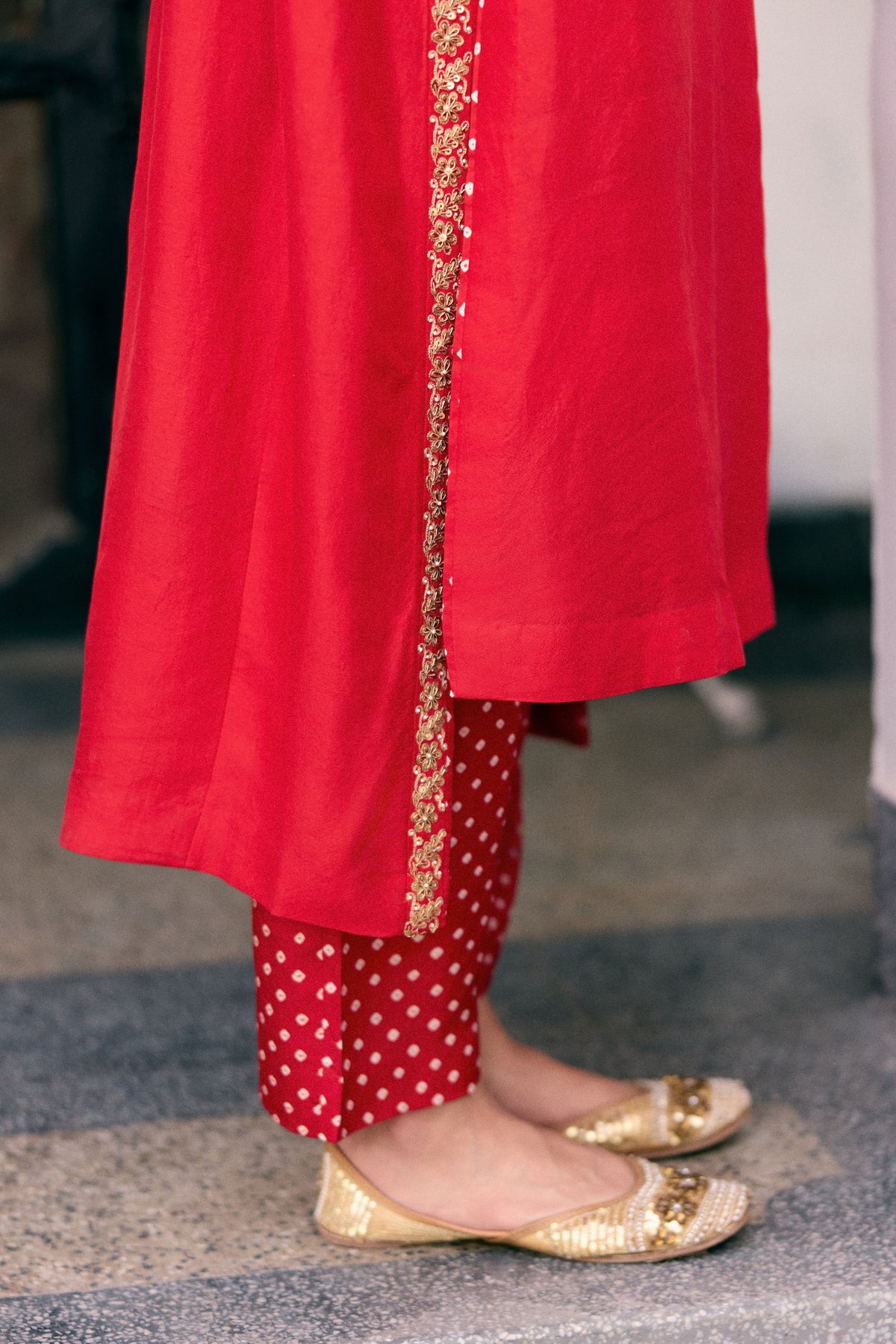 Whispers Bandhani Kurta Set