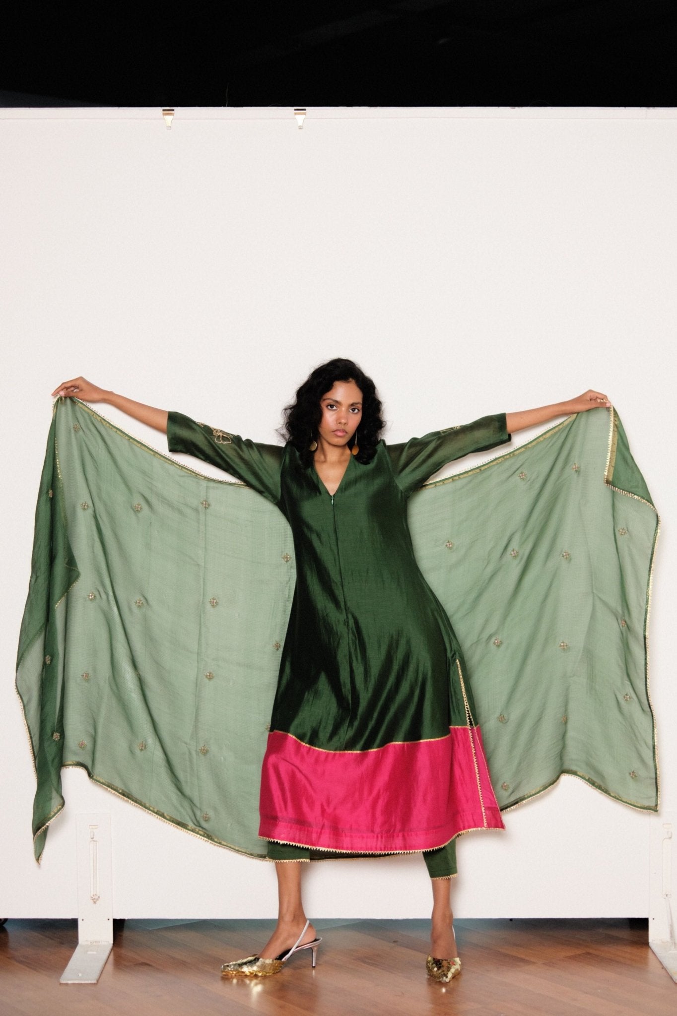 Iraani Dupatta - Khara Kapas - Elahe