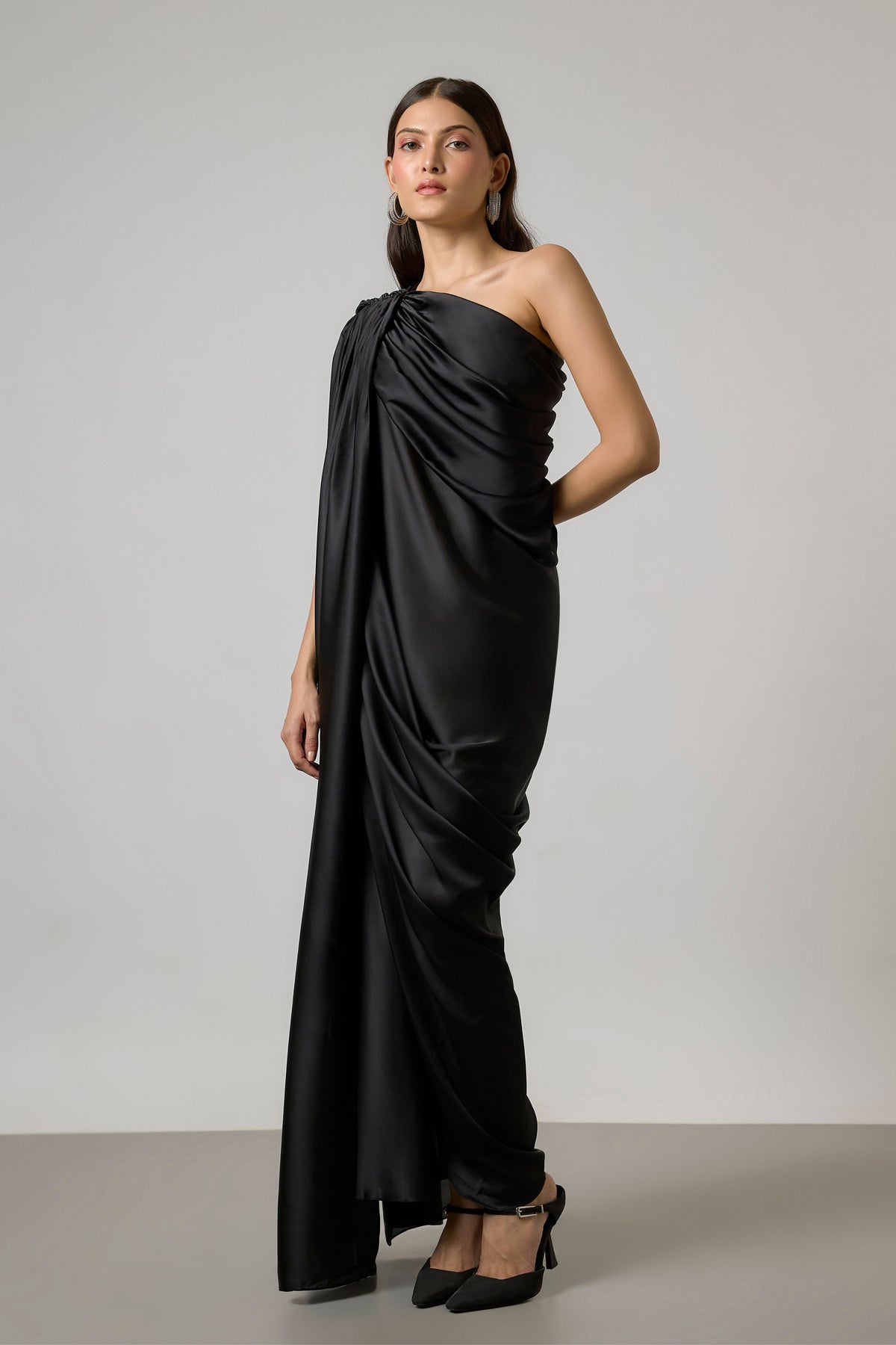 Nadya Gown Set