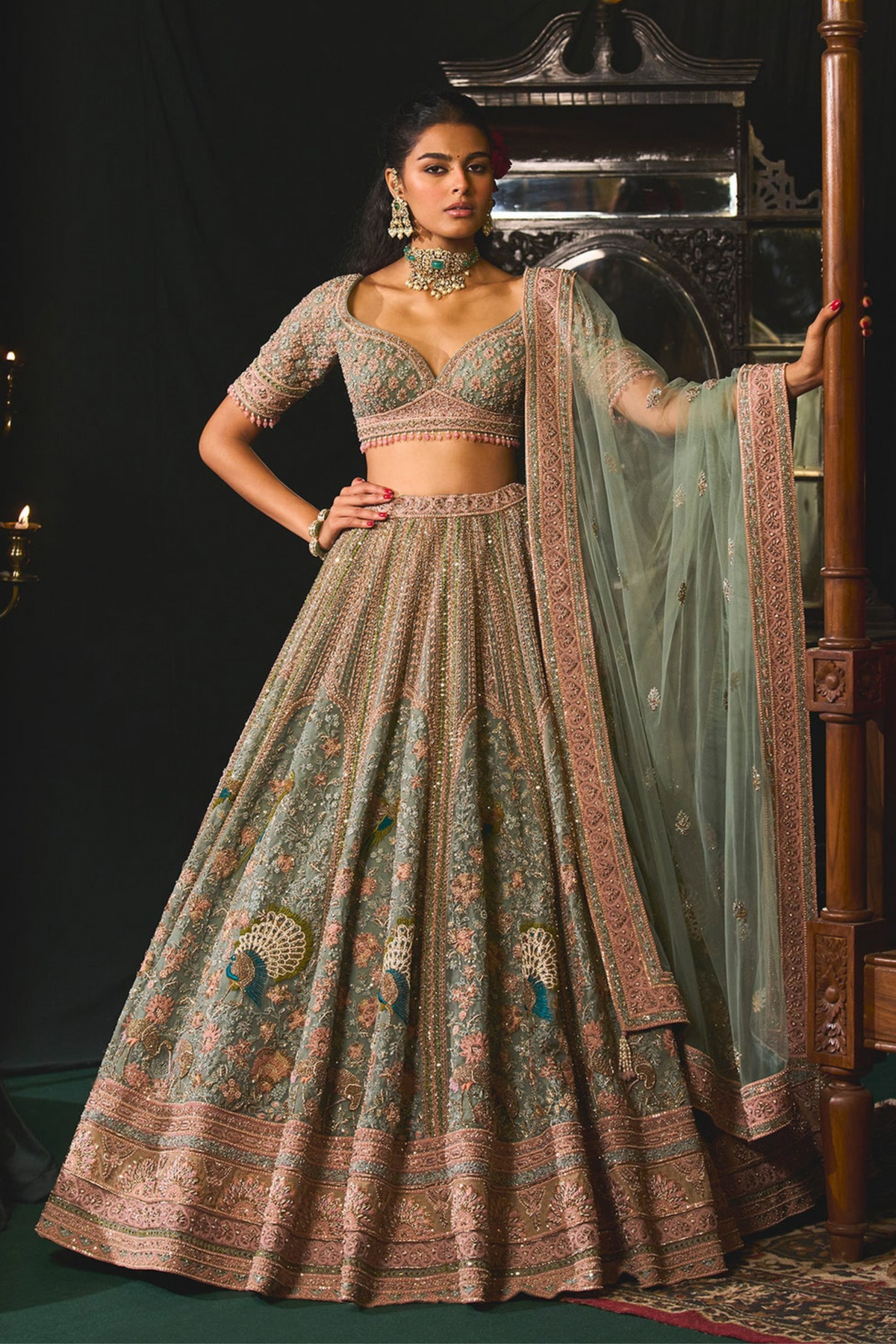 Tavus Lehenga Set