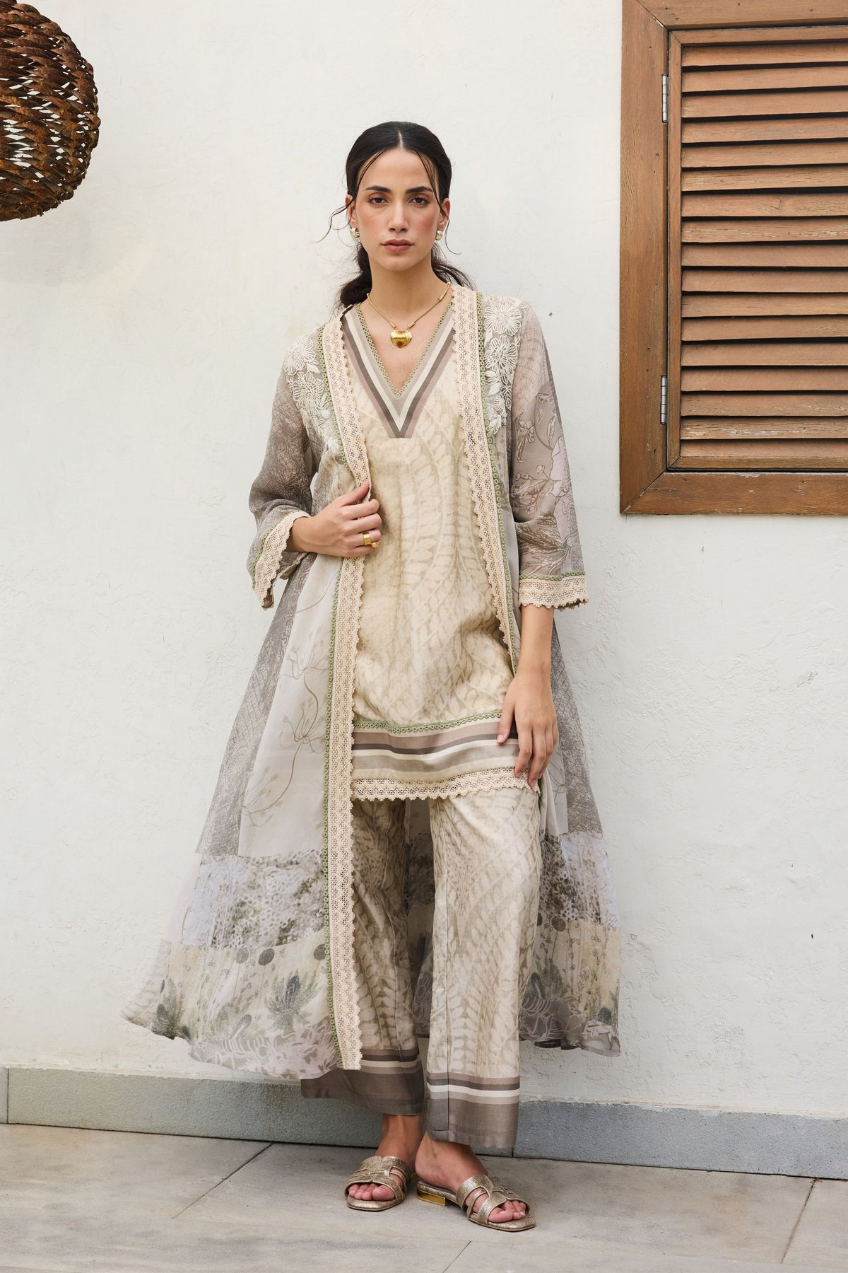 Ira Printed Embroidery Cape Set