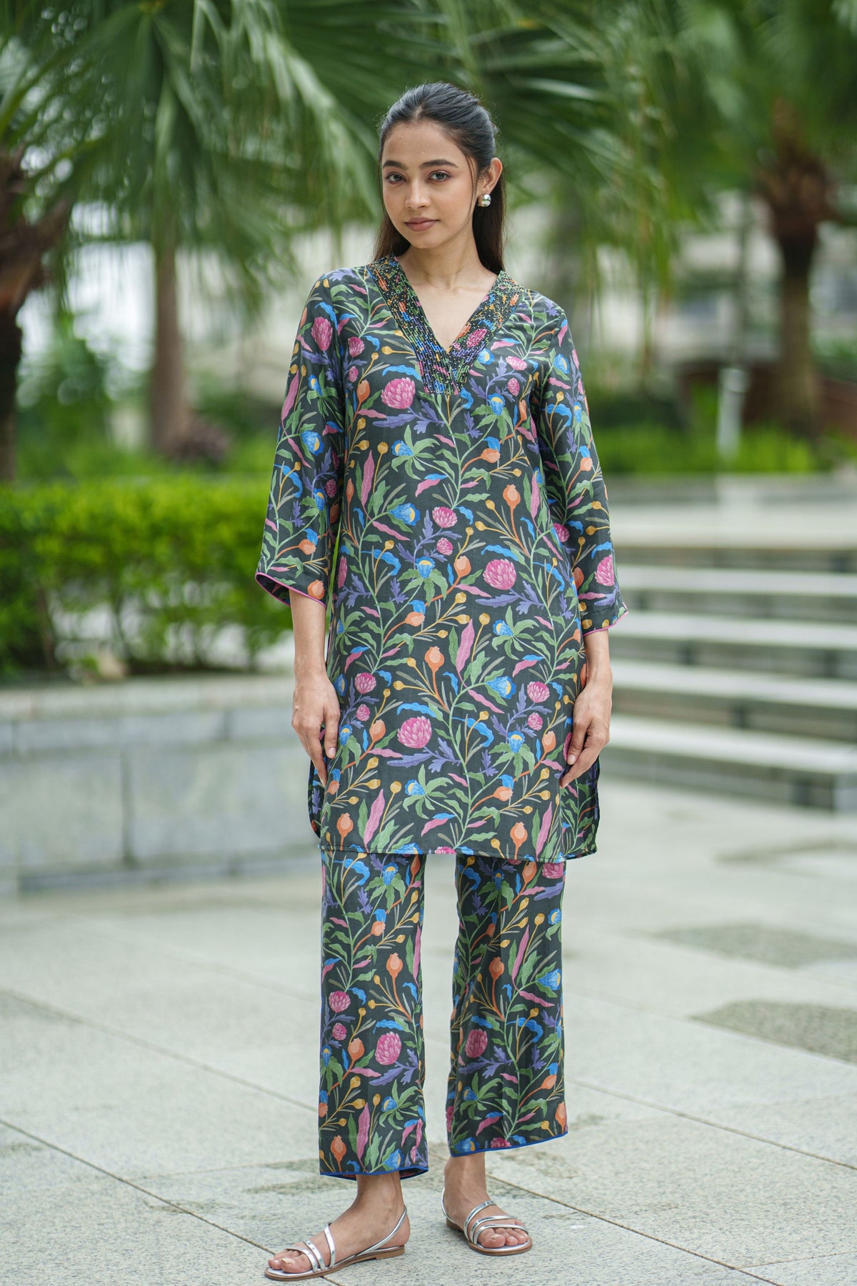 Rose Black Kurta With Pants