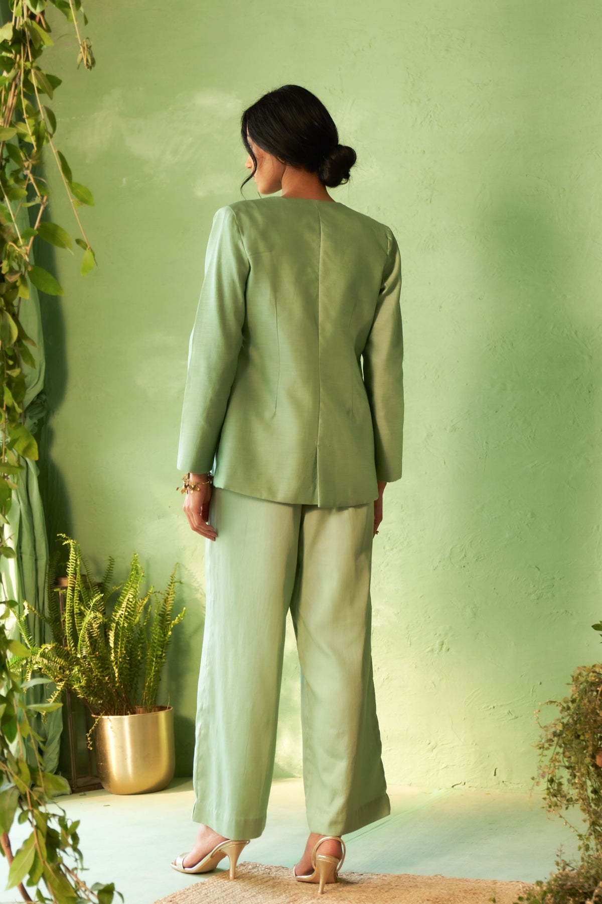 Palm Delicate Motif Jacket Set