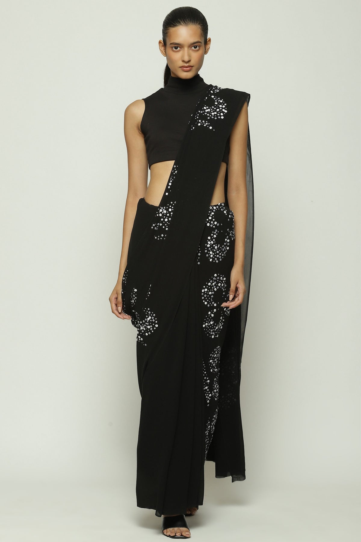Embroidered Ottoman Moon Saree