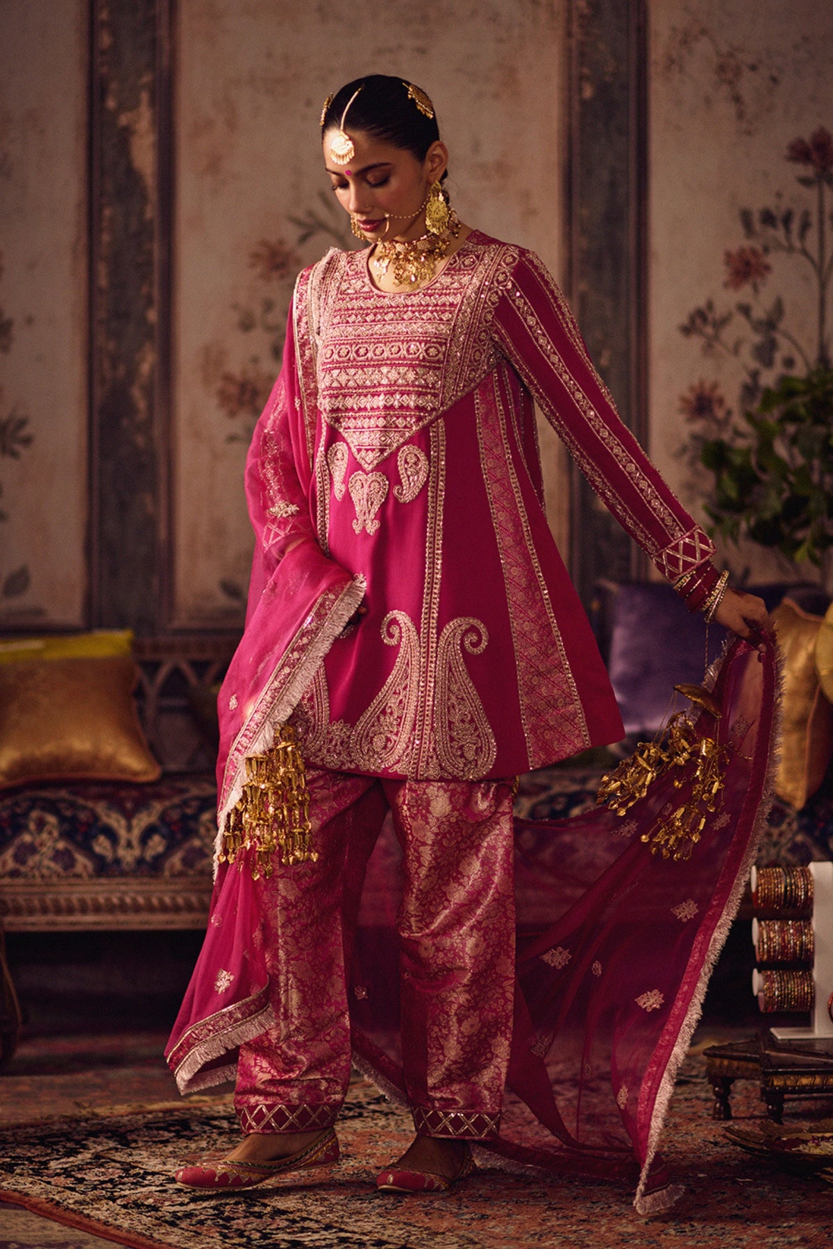 Gulabi Banarasi Salwar Set