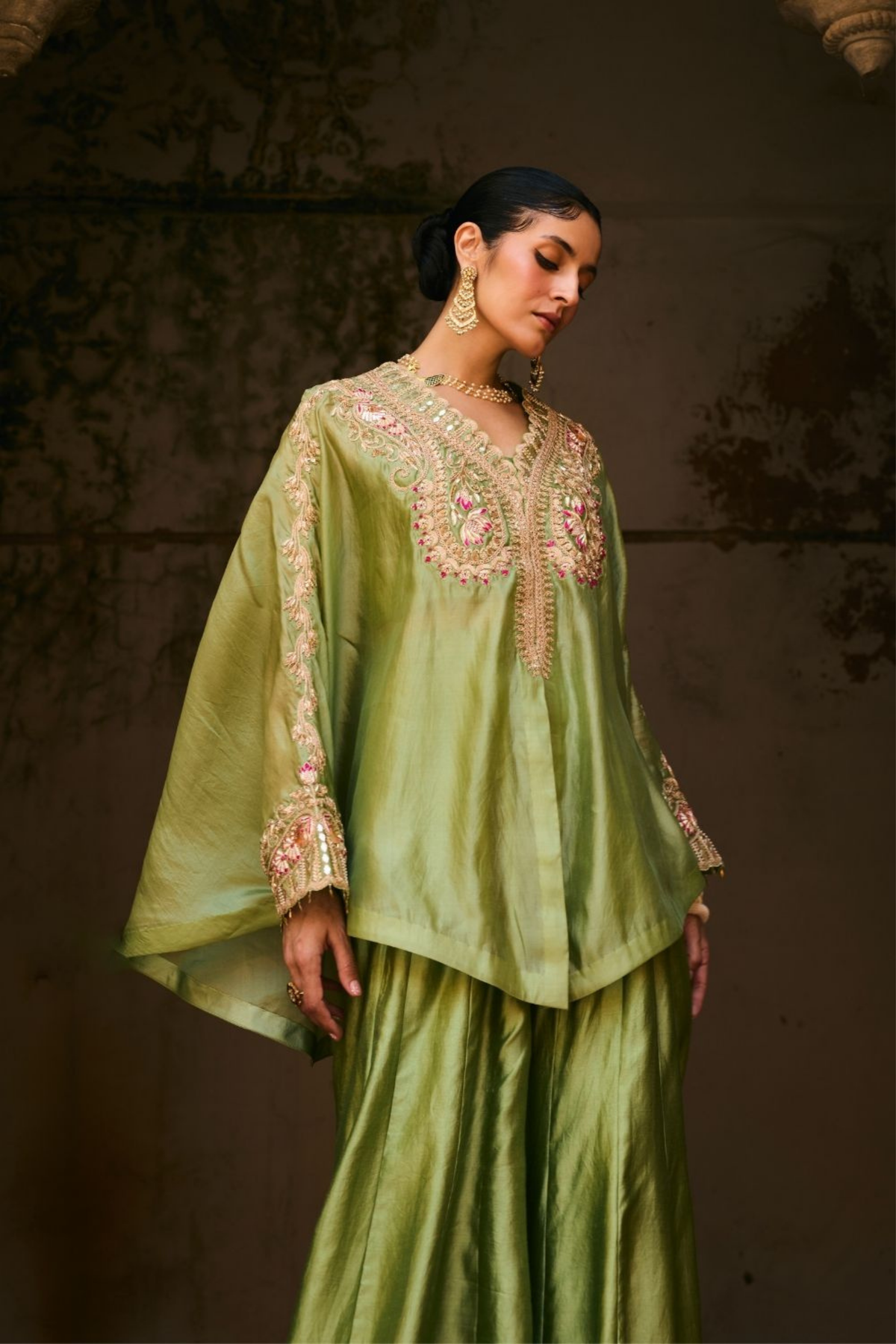 Meher Cape Set