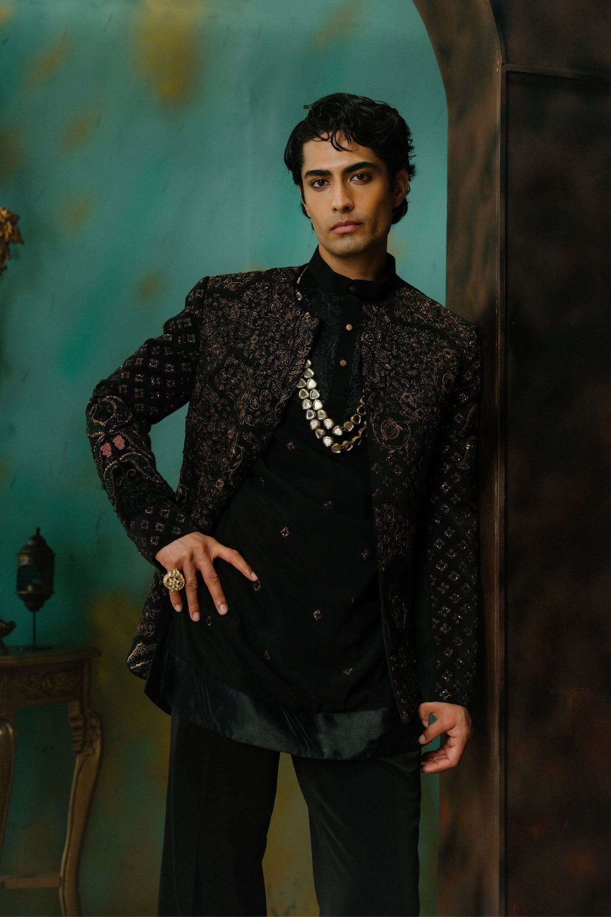 Anuraga Short Jacket Set