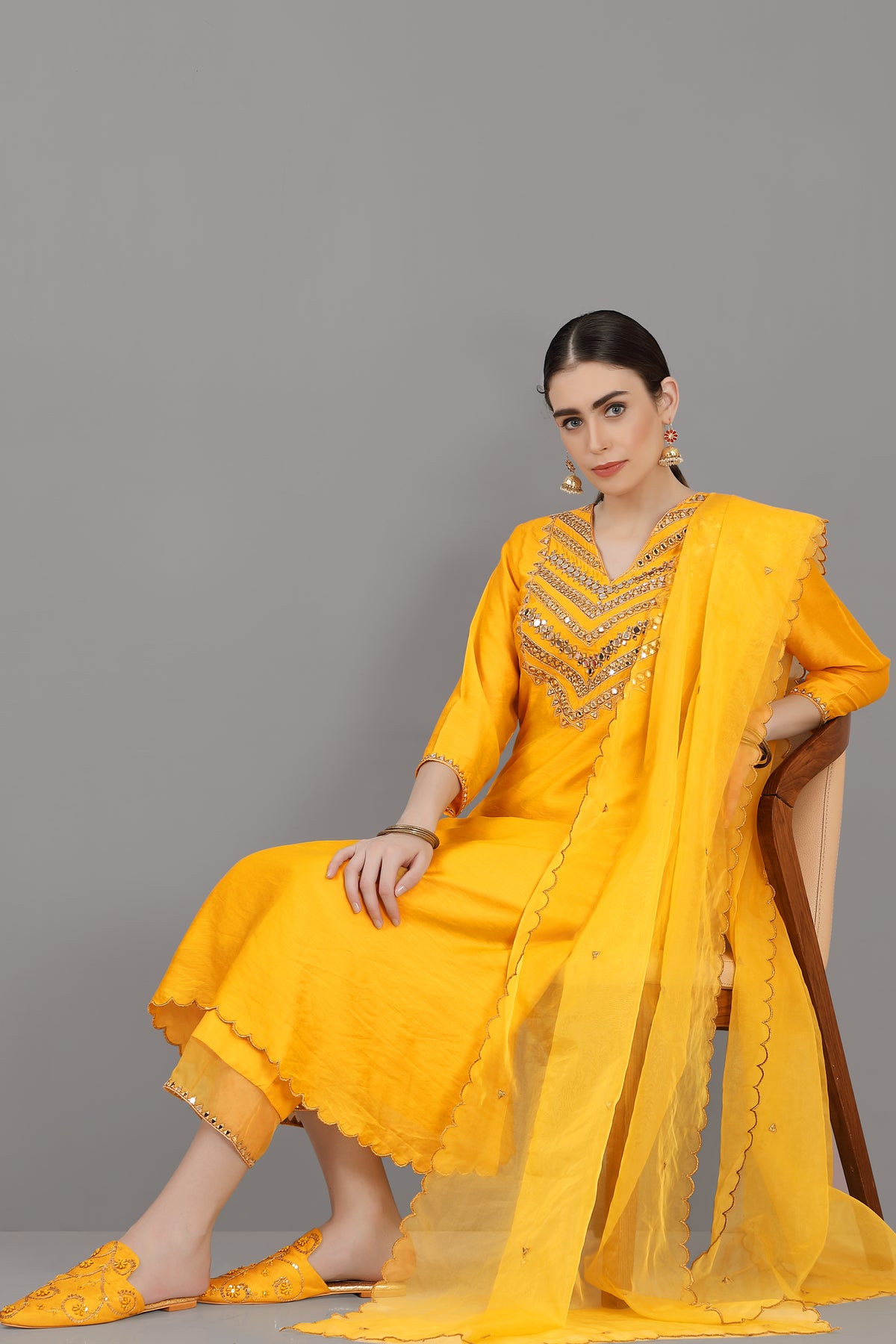 Asma v-neck kurta set