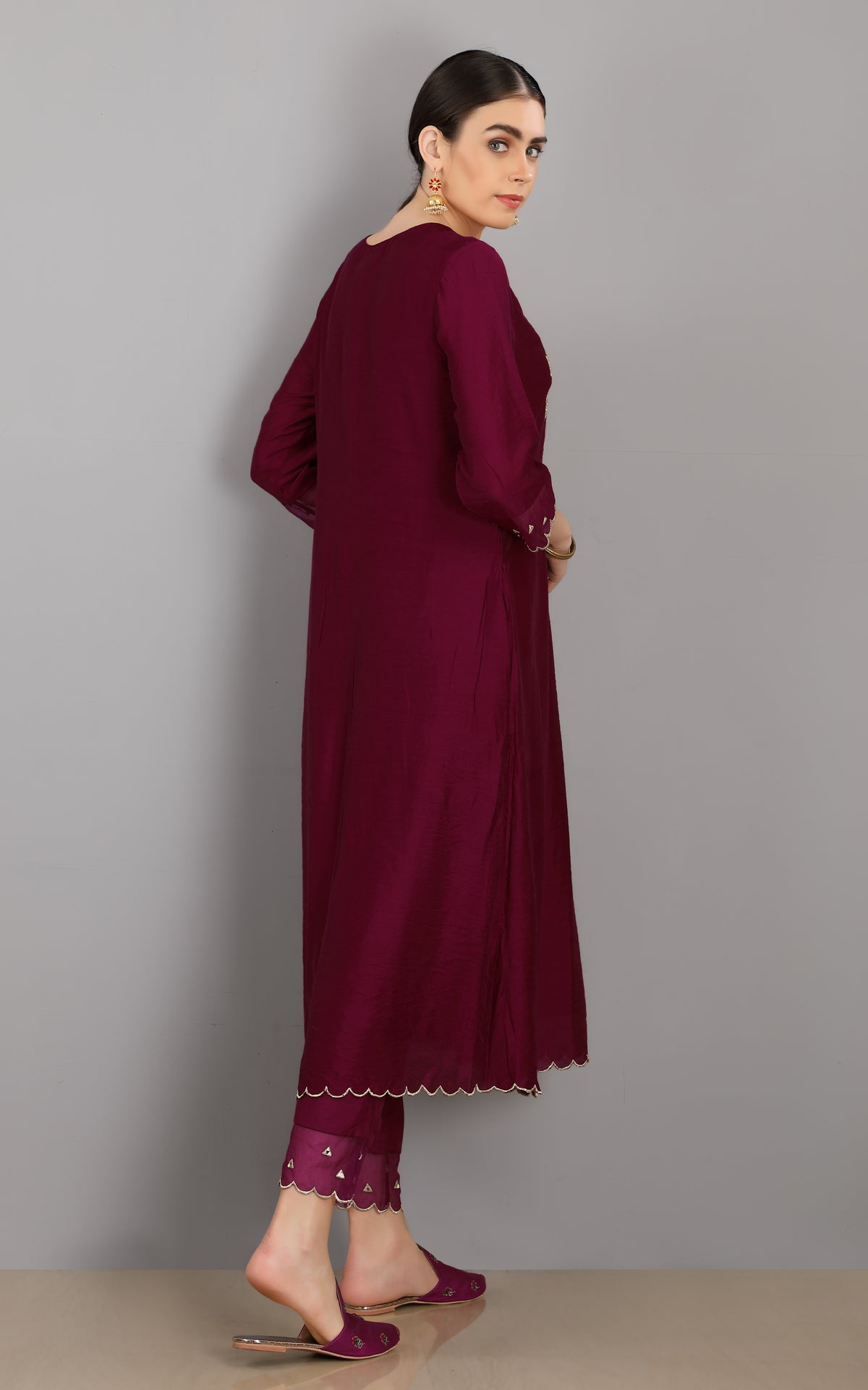 Ijaz a round neck kurta set
