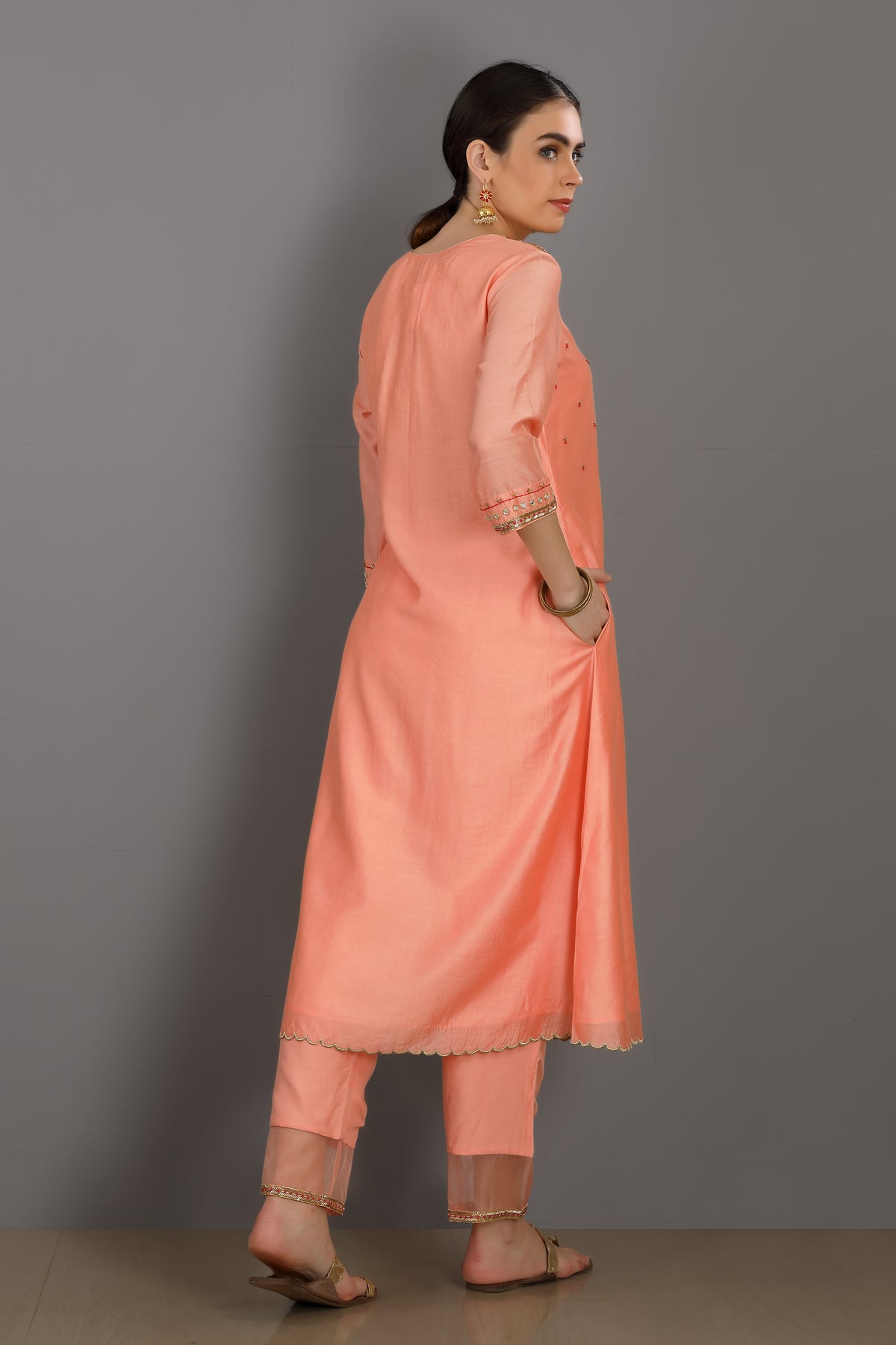 Ruuh round neck kurta set