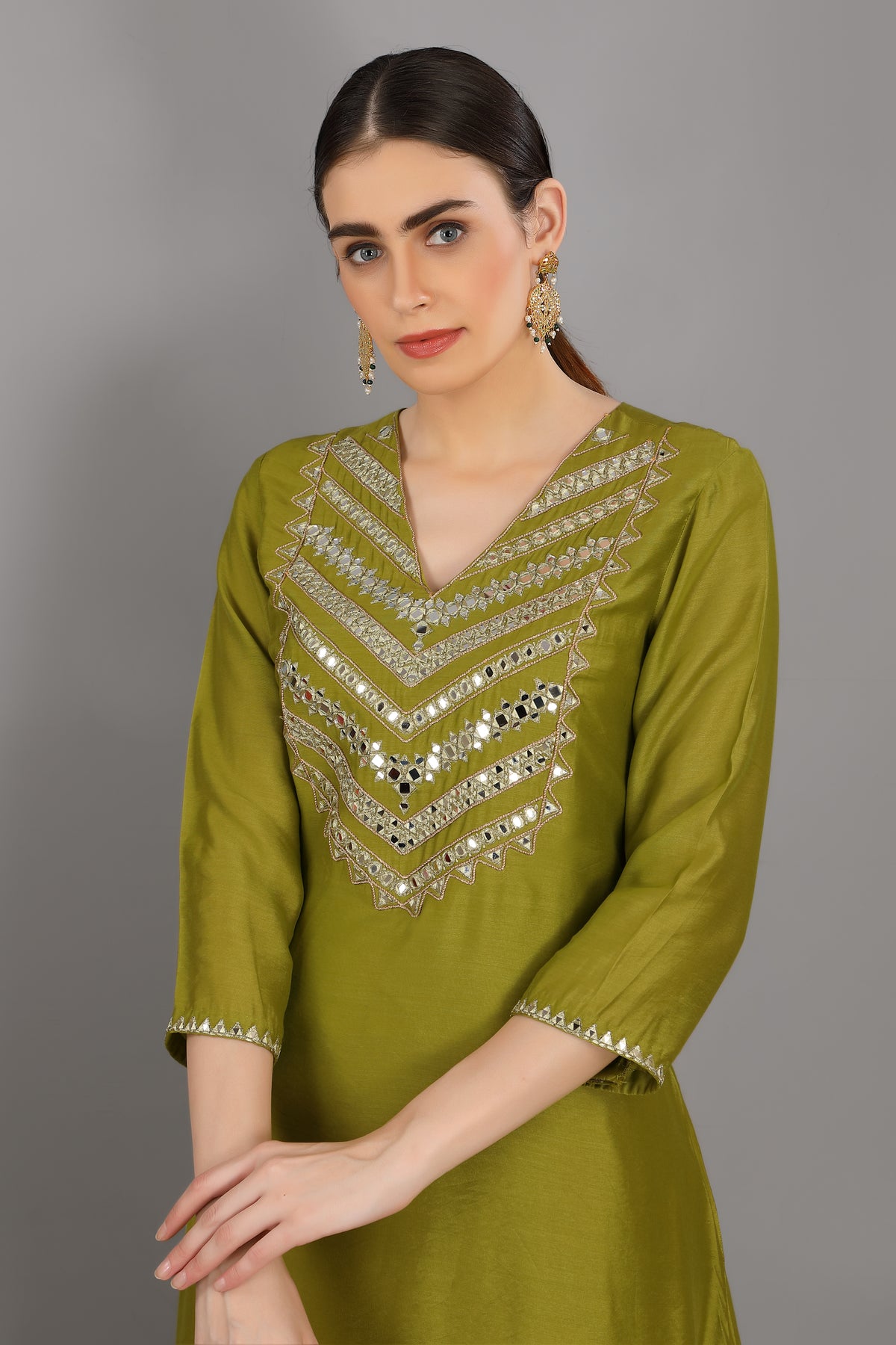 Danish a v-neck kurta set