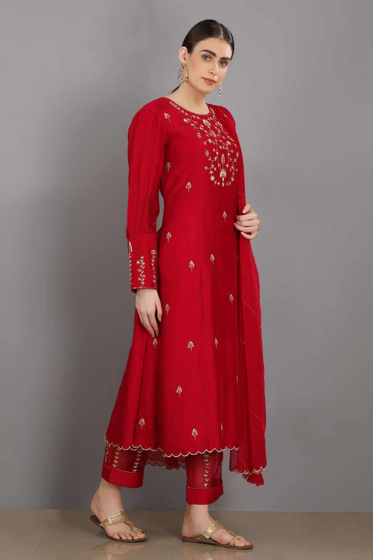 Gul a round neck kurta set