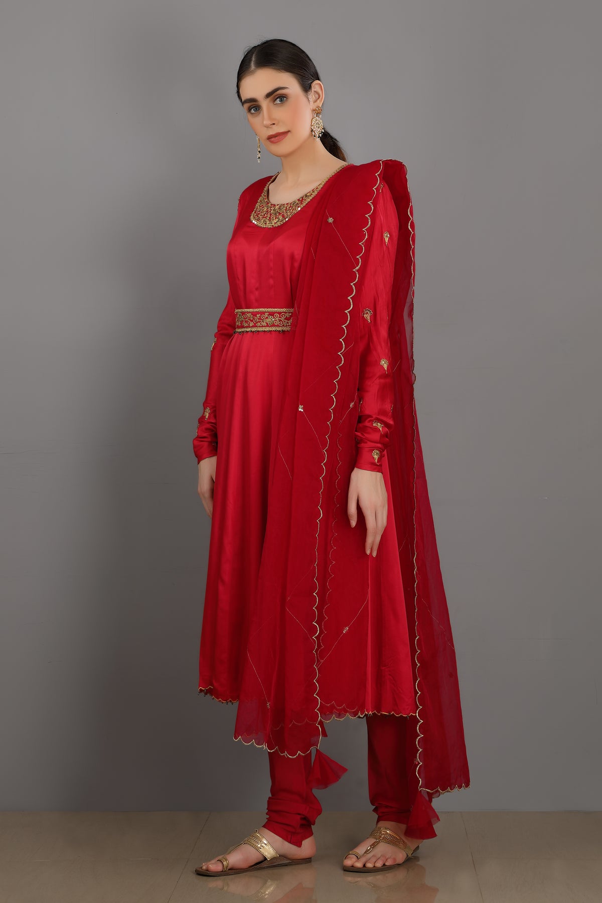 Haniya a round neck kurta set