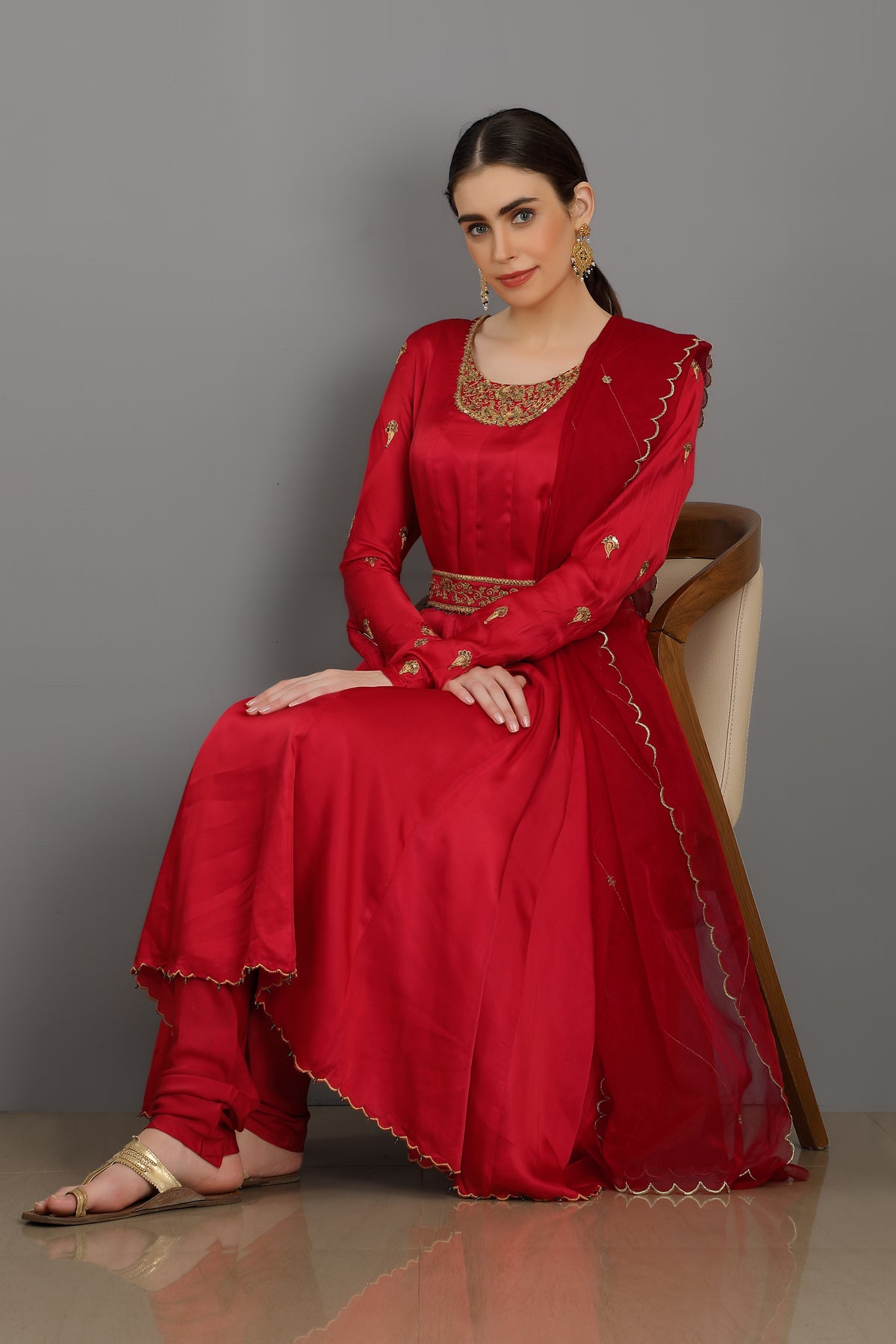 Haniya a round neck kurta set