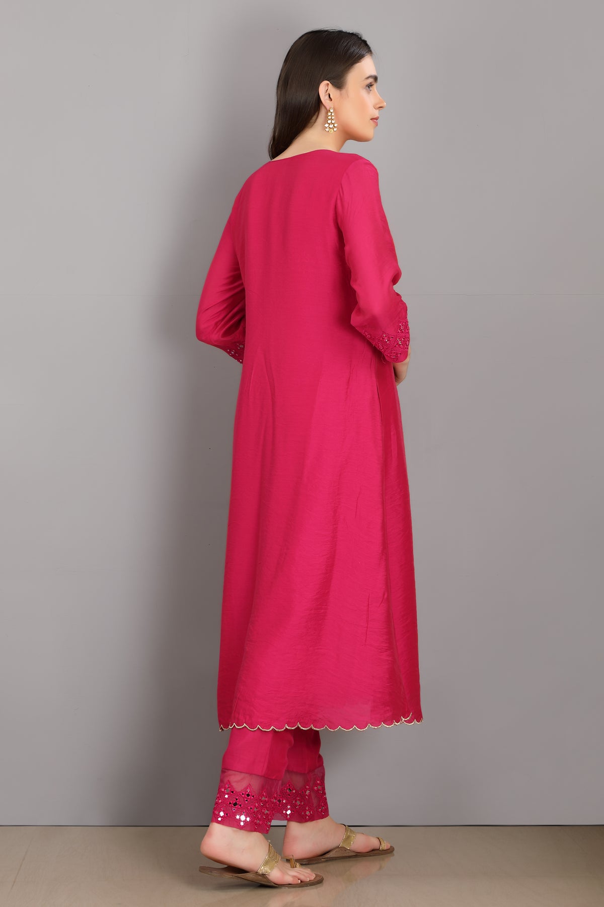 Anum round neck kurta set