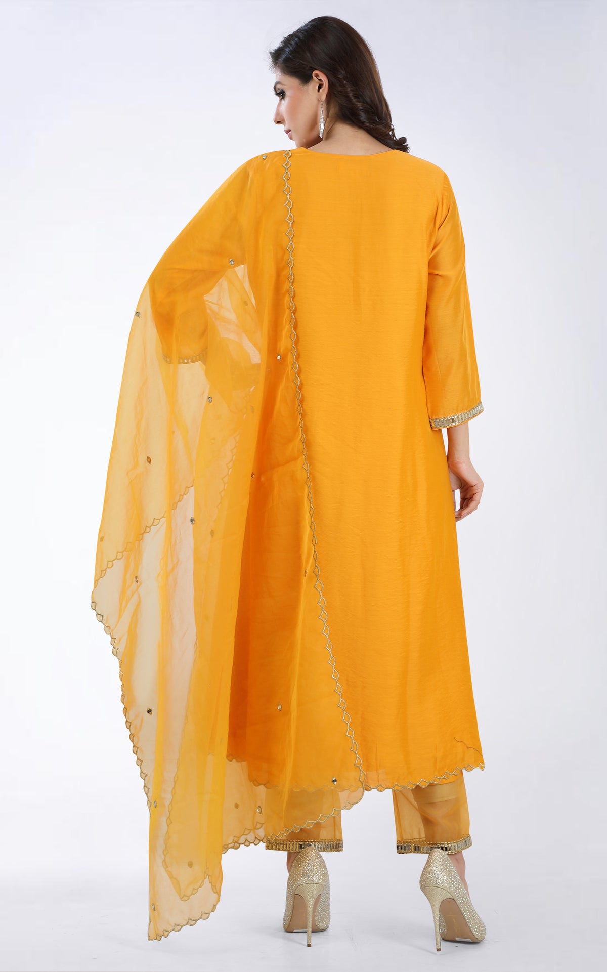 Kanak a round neck kurta set