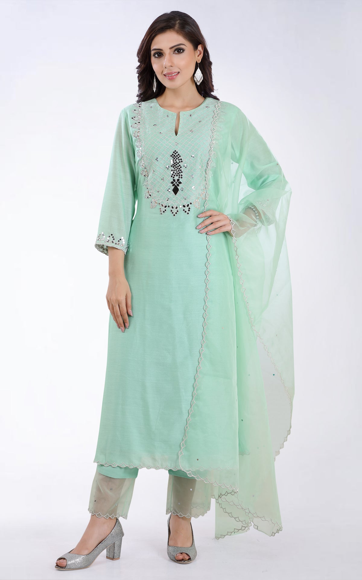 Shama round neck kurta set