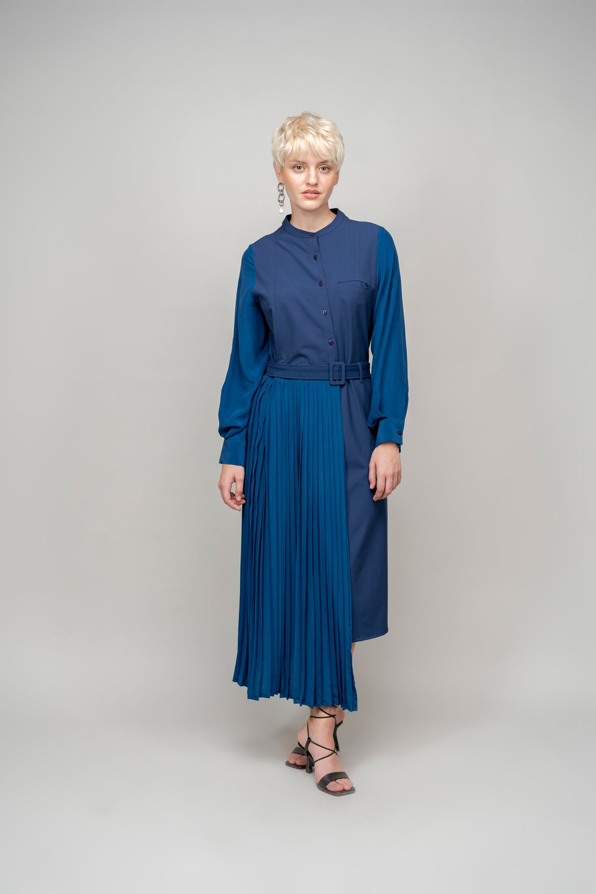 Fan Dress in Carbon