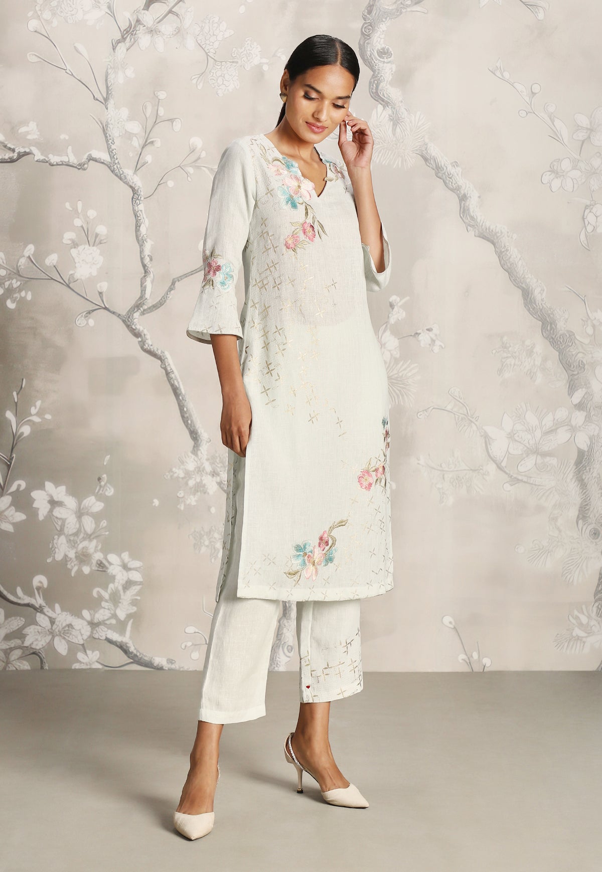 Bonny Corsage Kurta Set