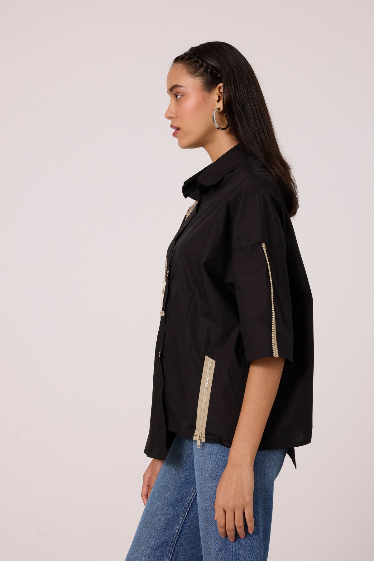 Leo Applique Black Shirt