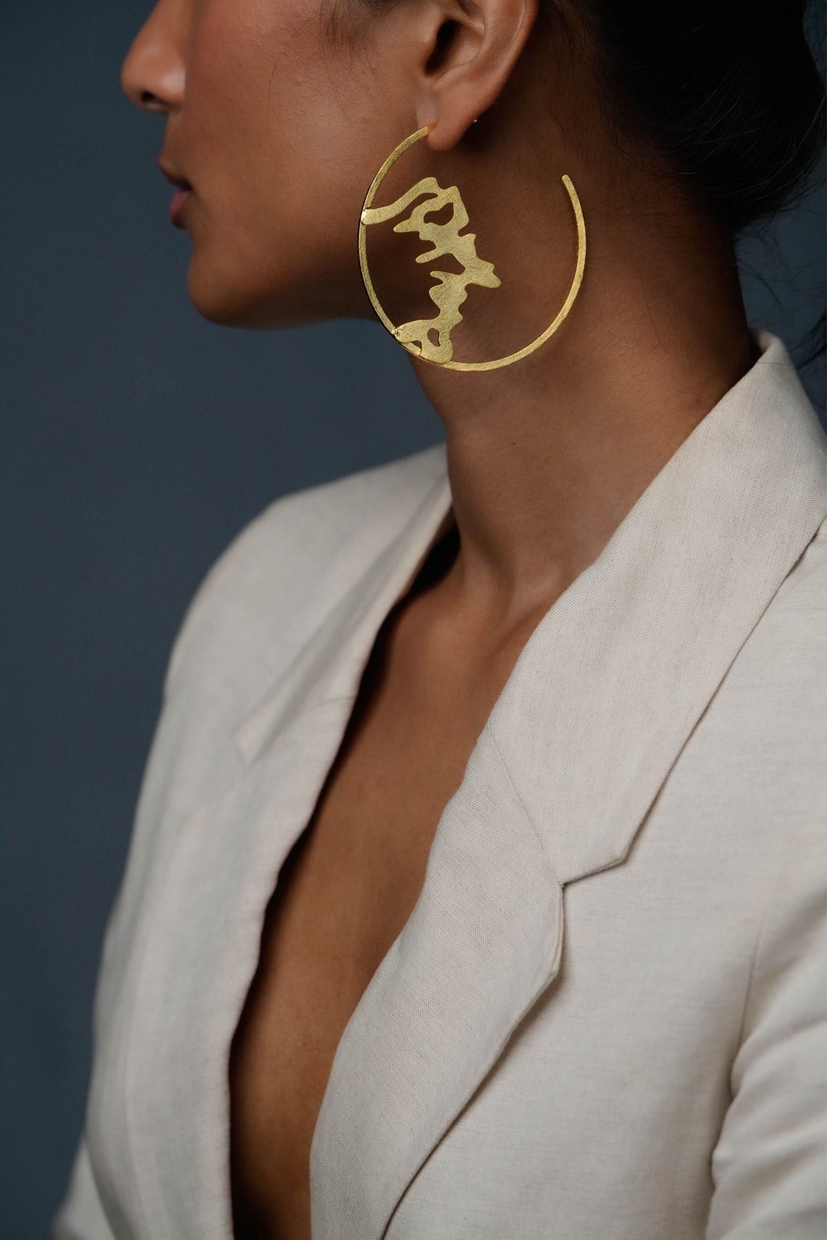 Beltza Earrings