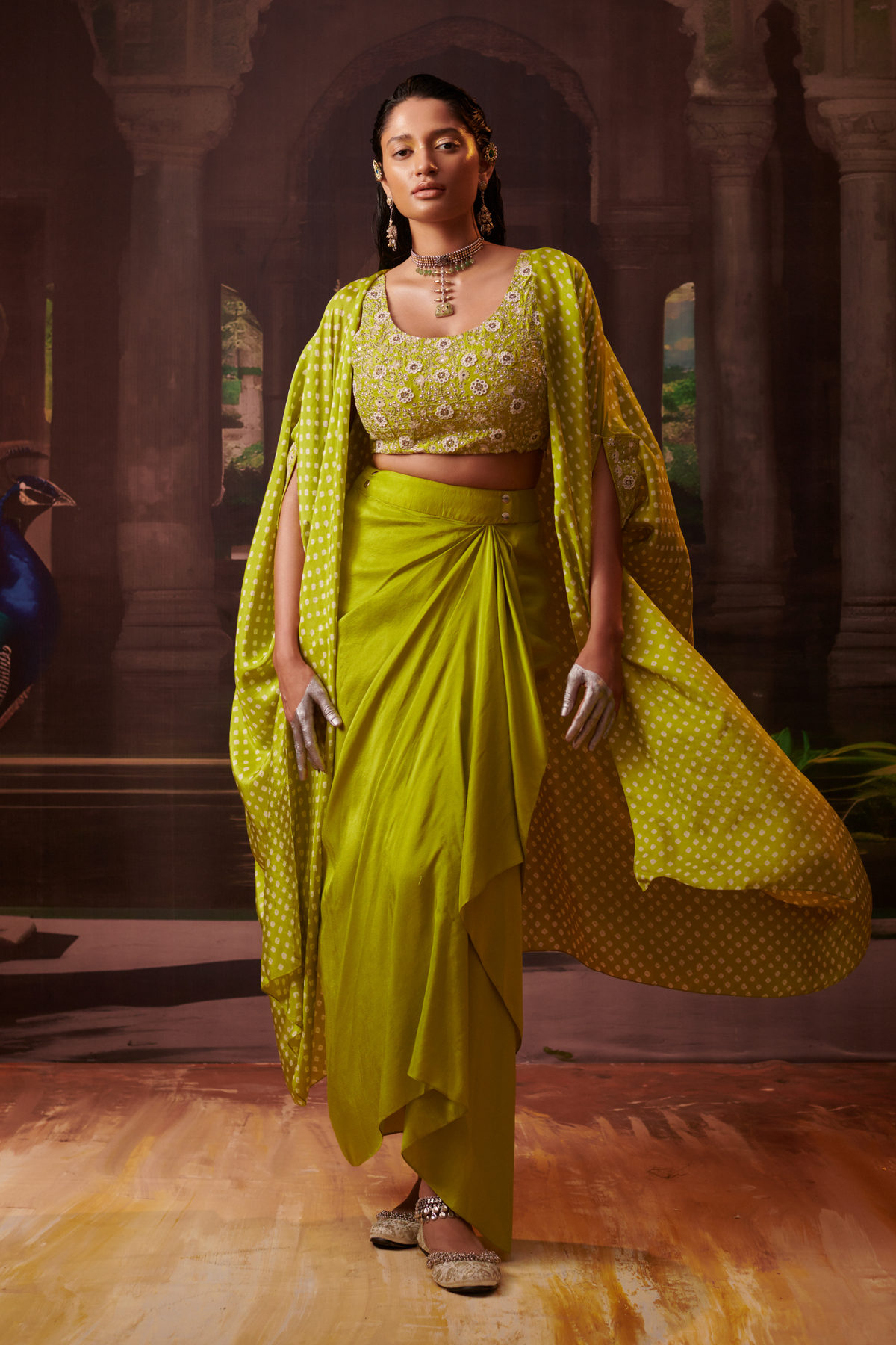 Rimjhim Bandhani Silk Cape Set