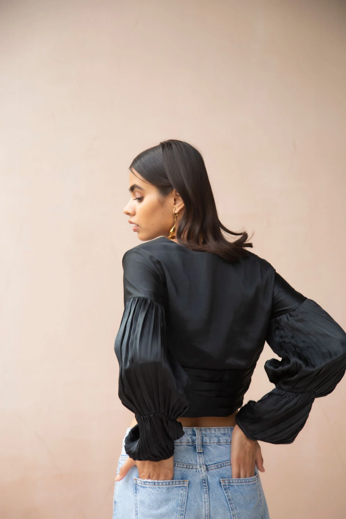 Soie Black Blouse