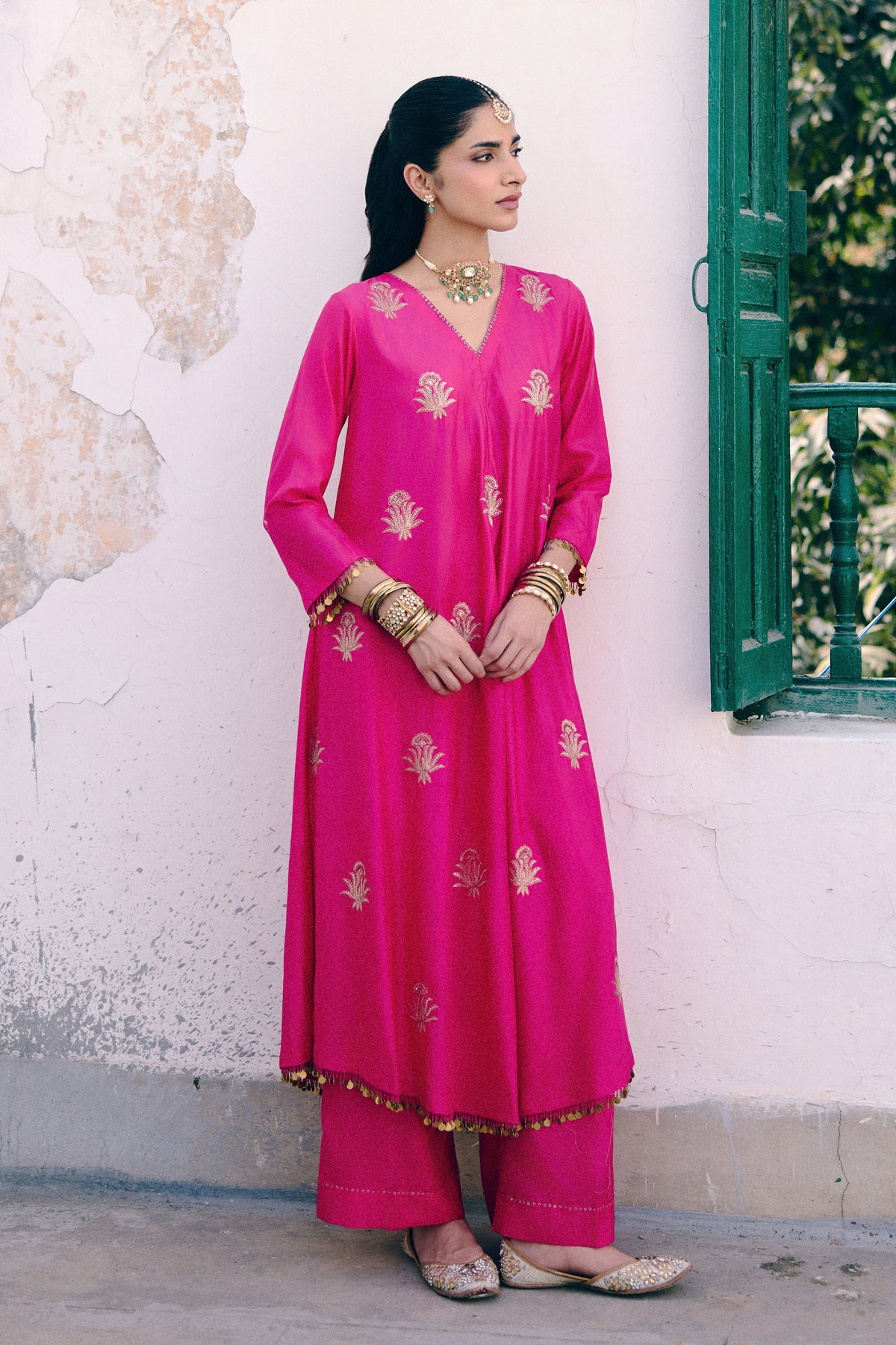 Lotus Gherdaar Kurta Set