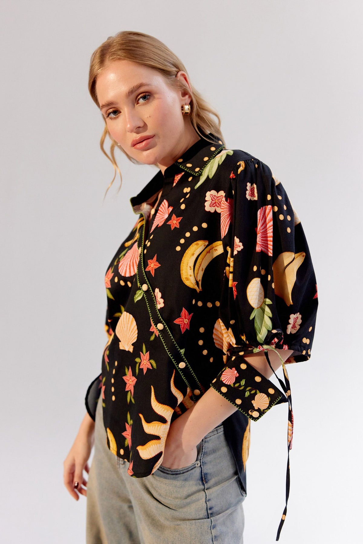 Seashell Black Brie Shirt