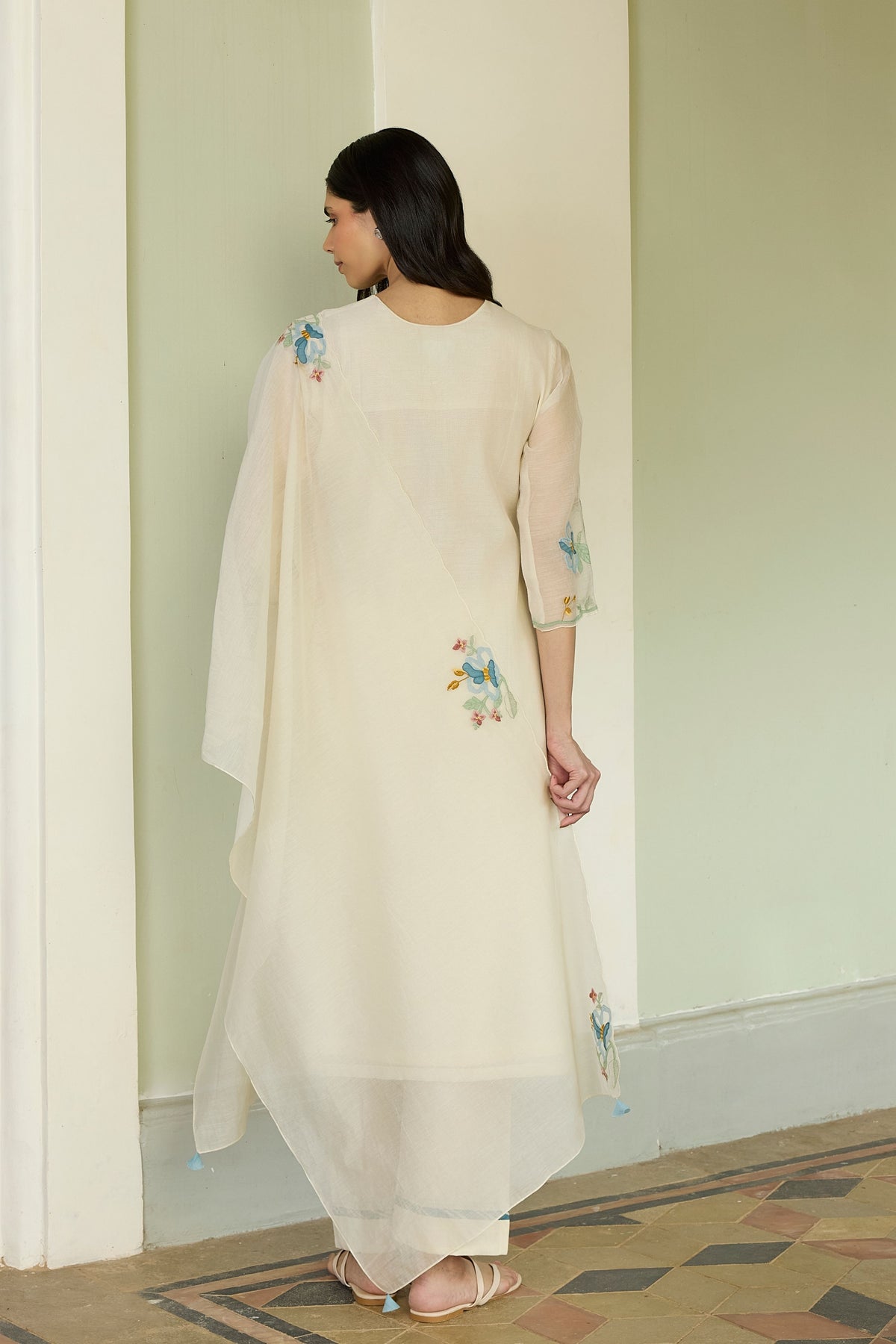 Ivory Applique Kurta Set