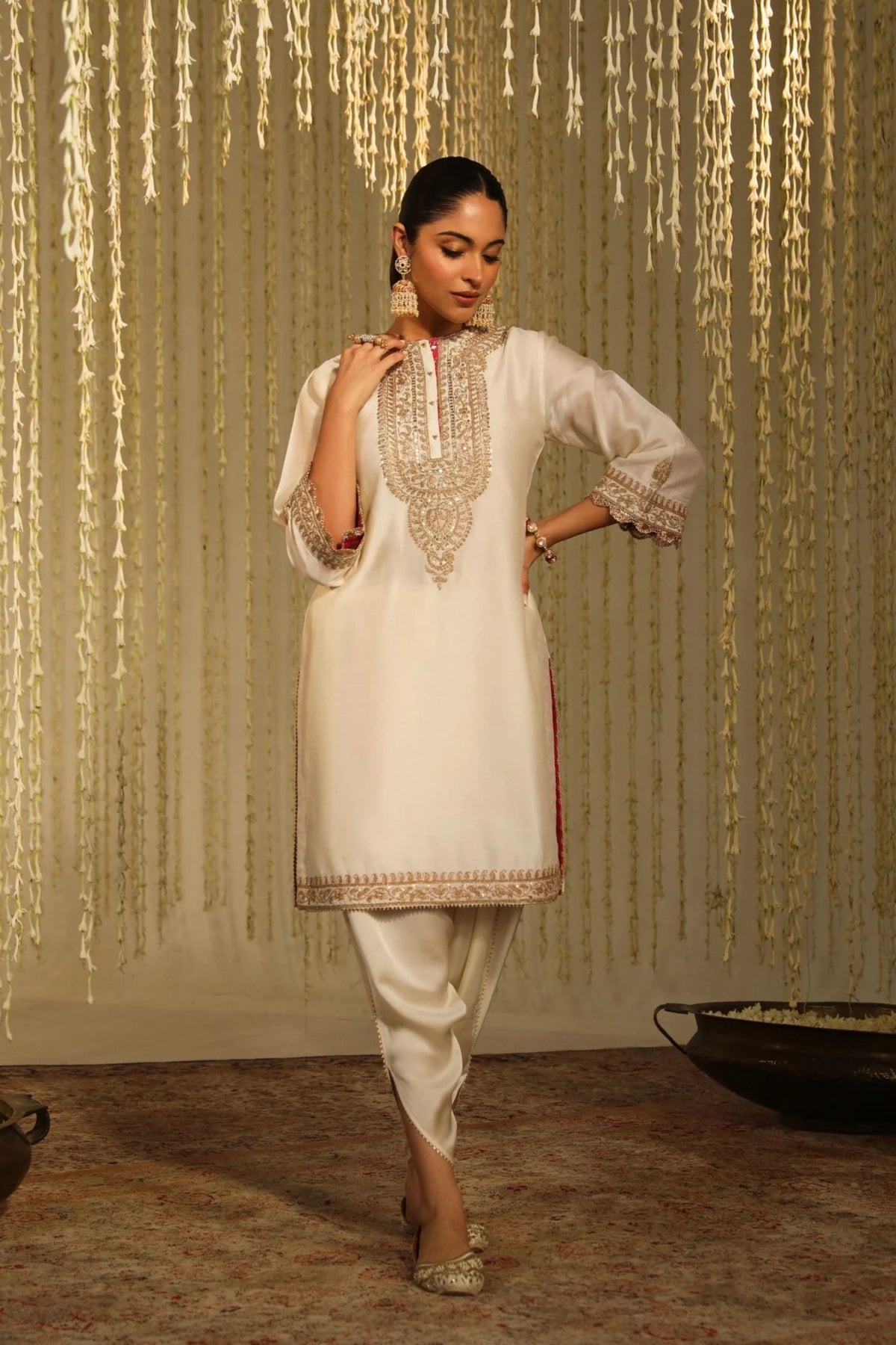 Enisa Daisy Ivory Kurta Set