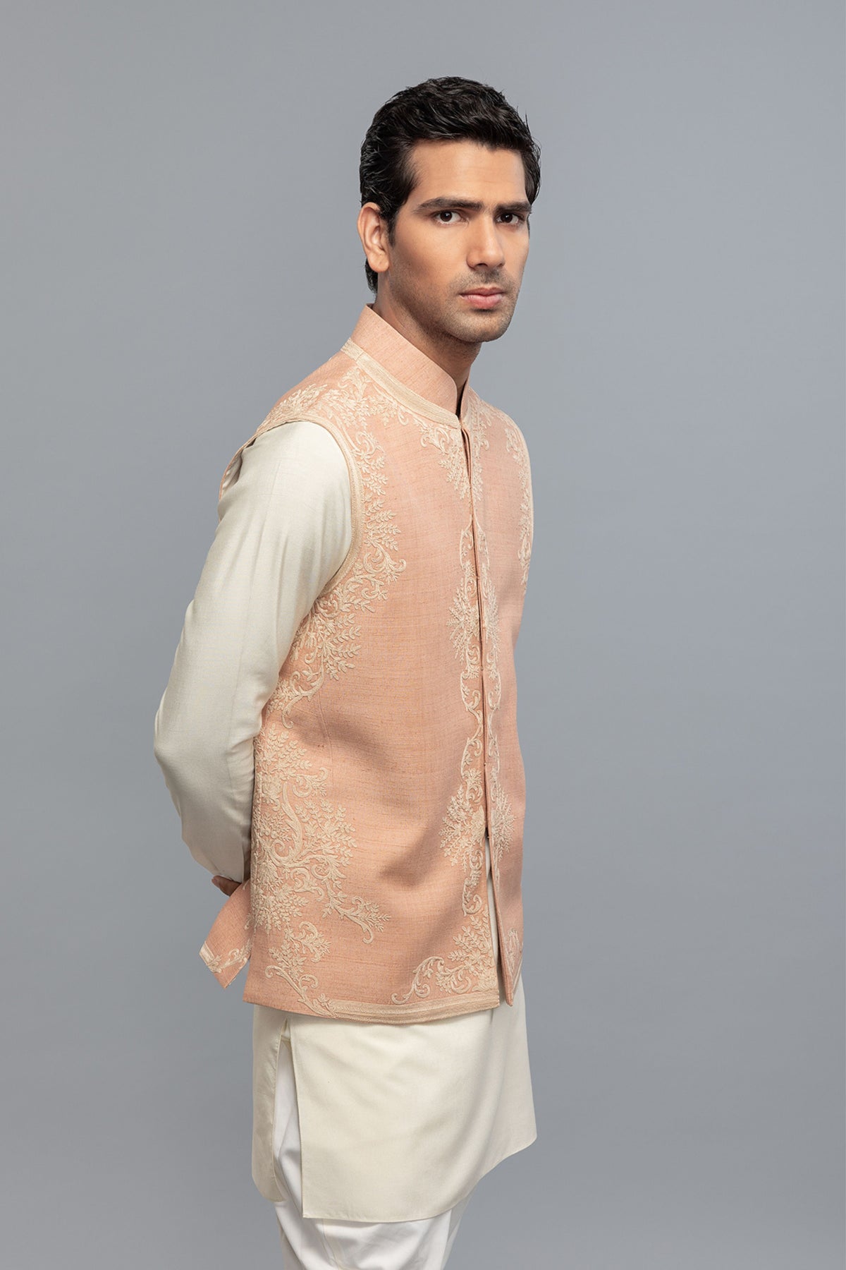 Matka Bundi With Resham Embroidery