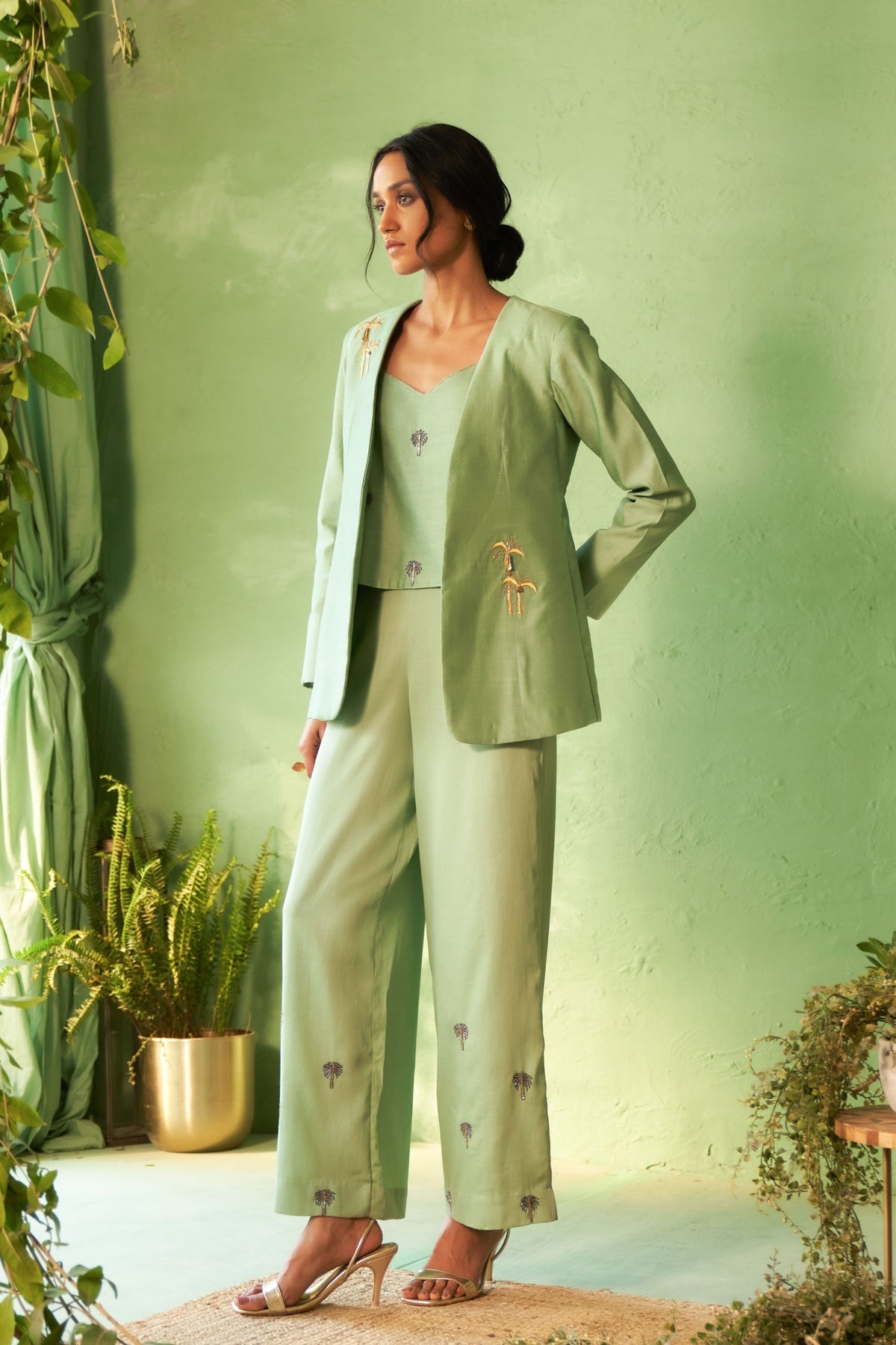 Palm Delicate Motif Jacket Set