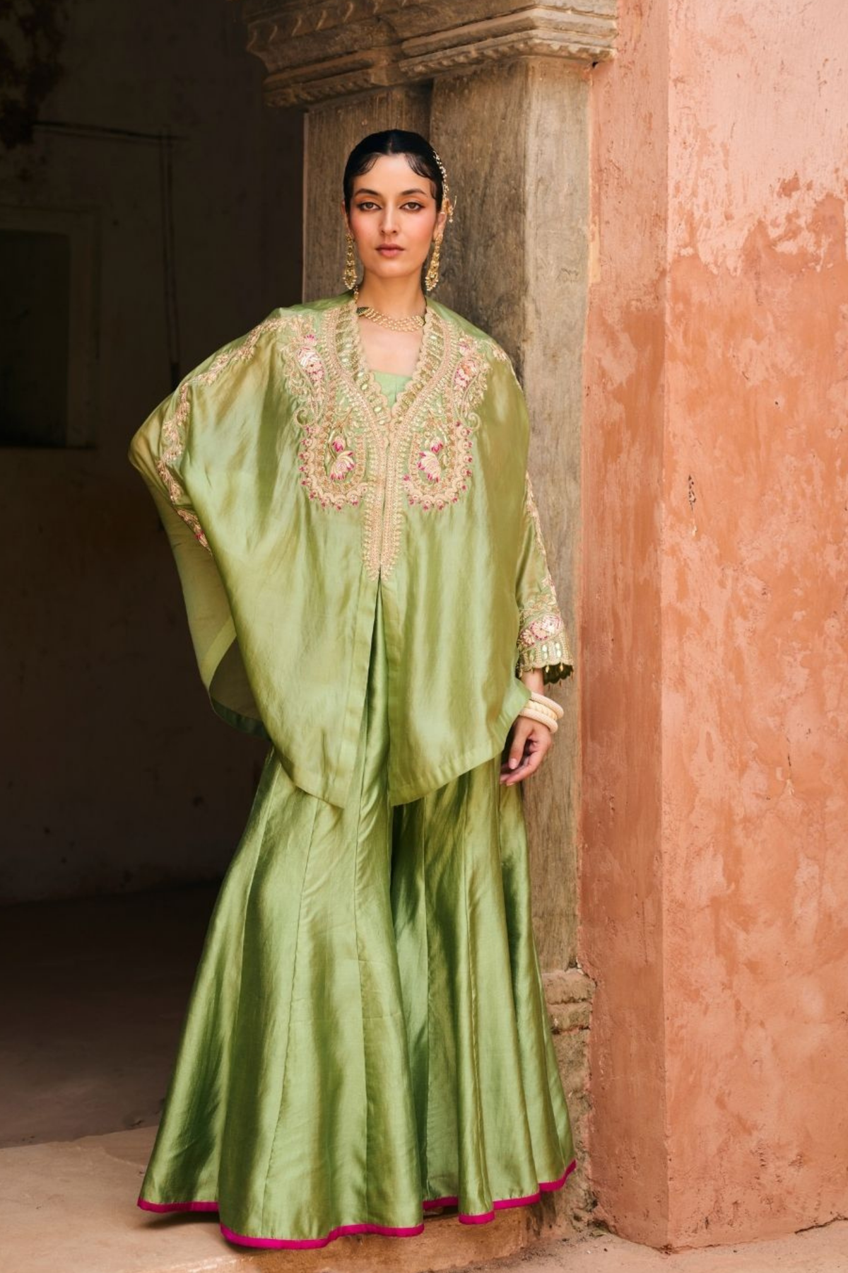 Meher Cape Set